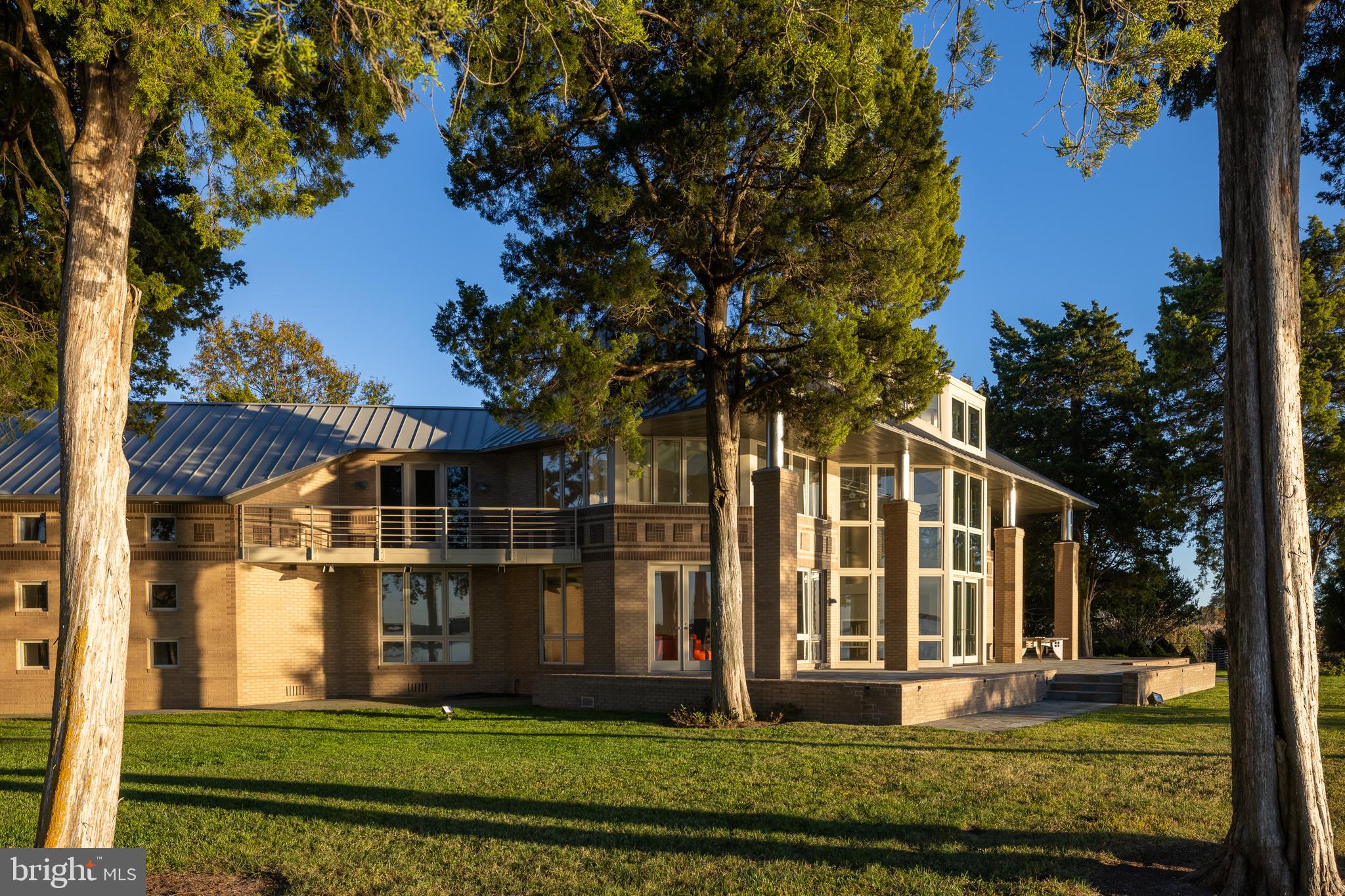 ROYAL OAK - Residential