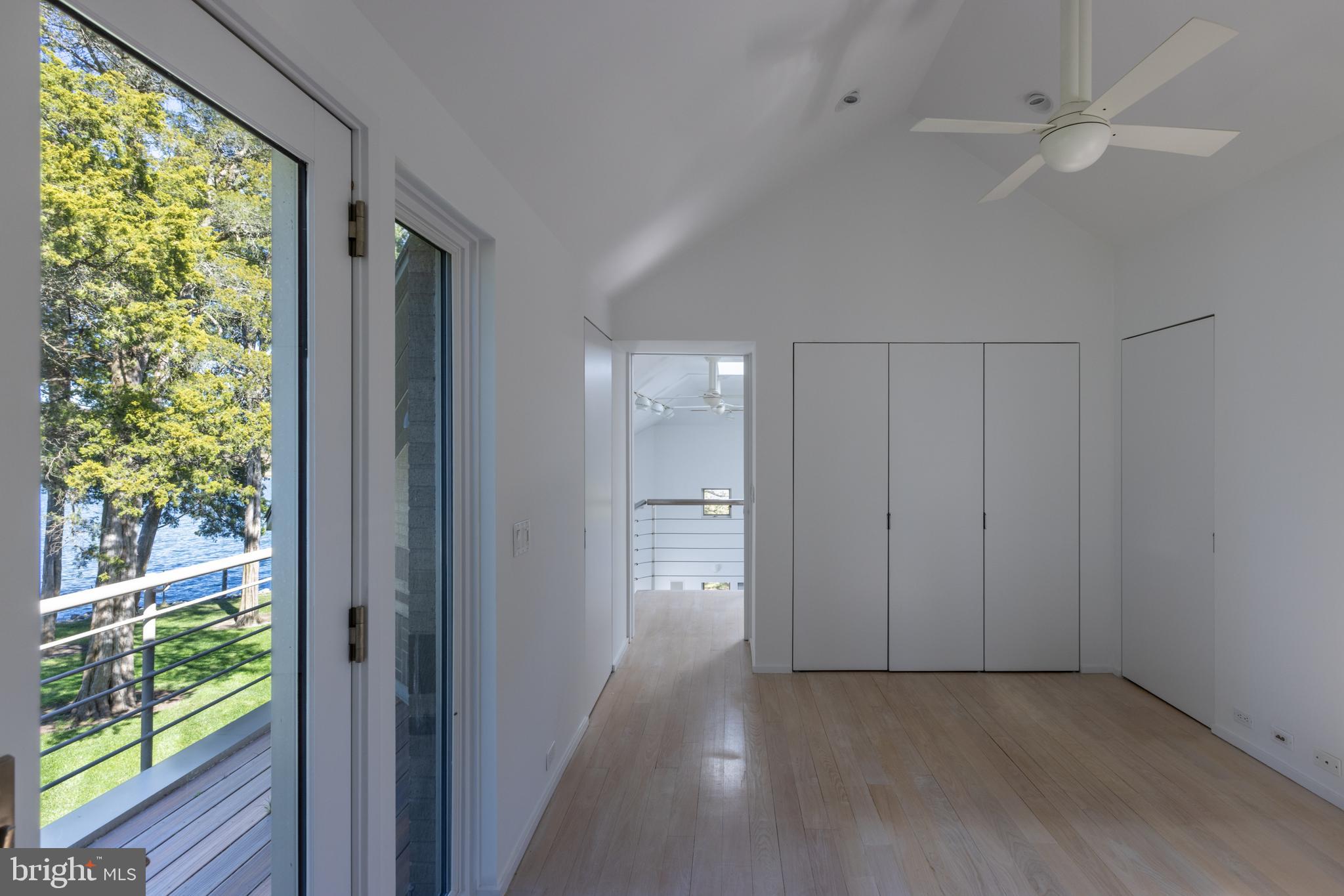 ROYAL OAK - Residential