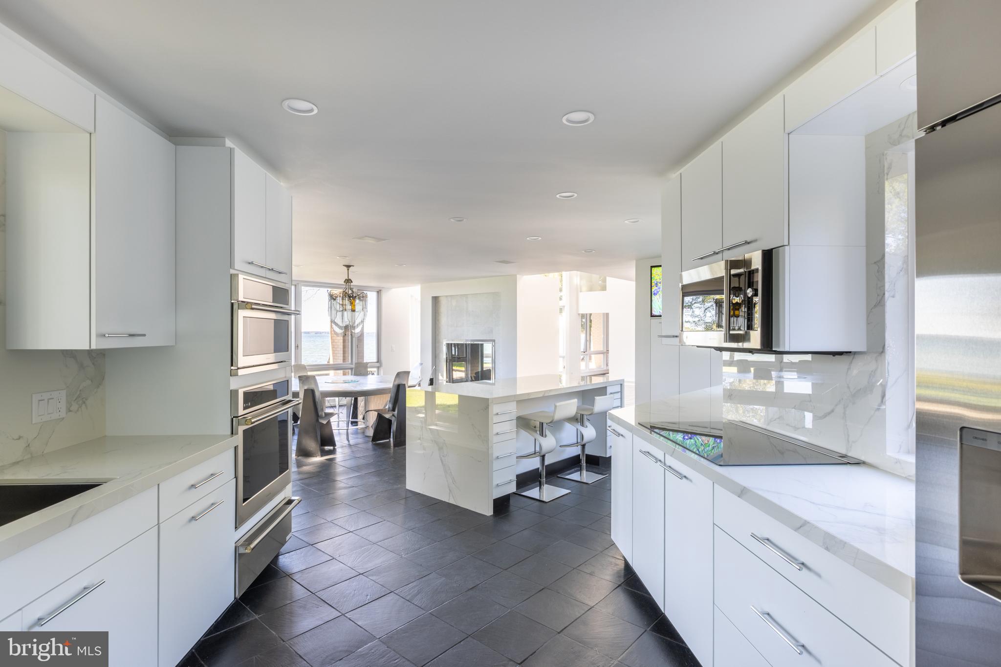 ROYAL OAK - Residential