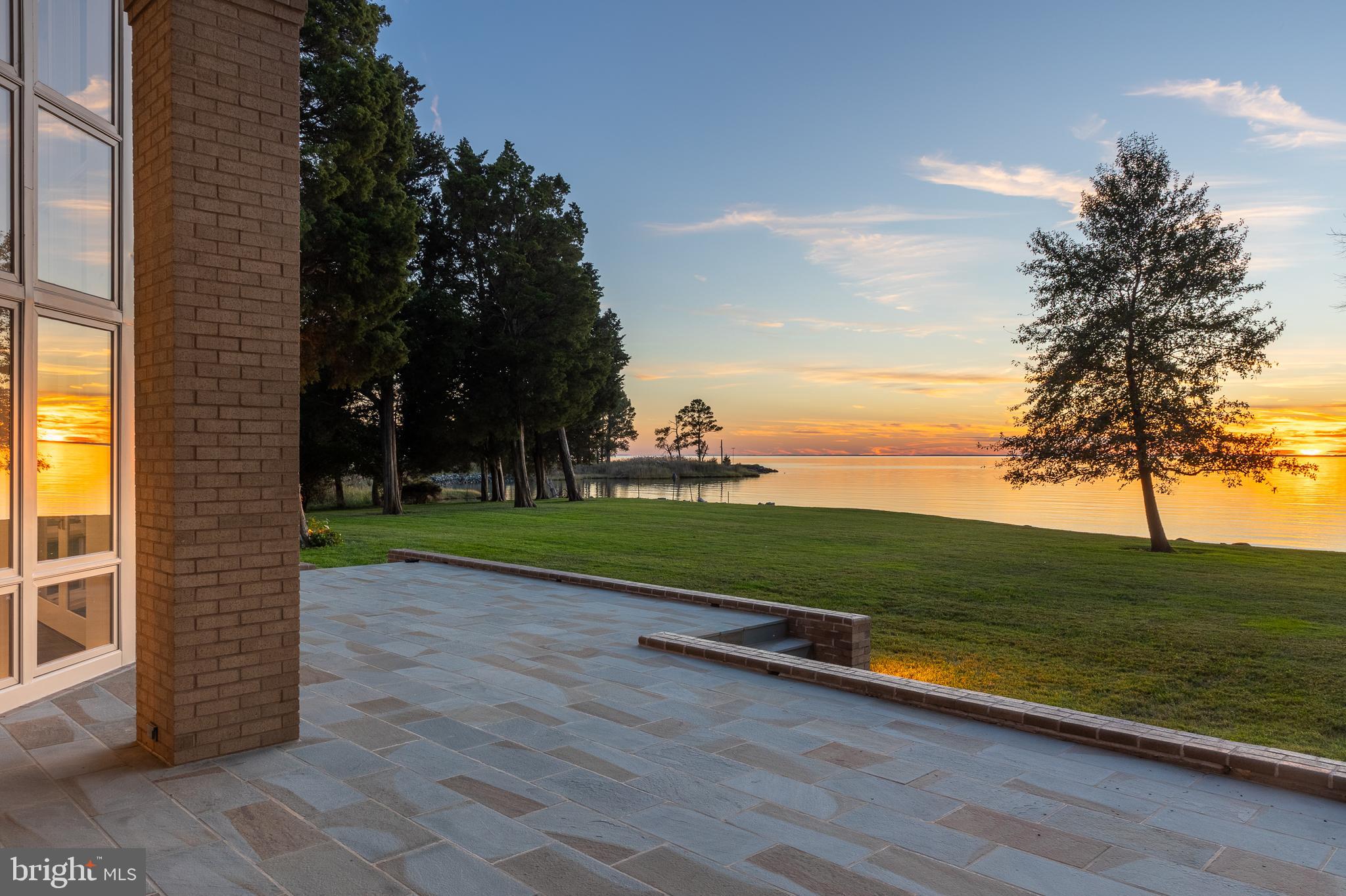 ROYAL OAK - Residential