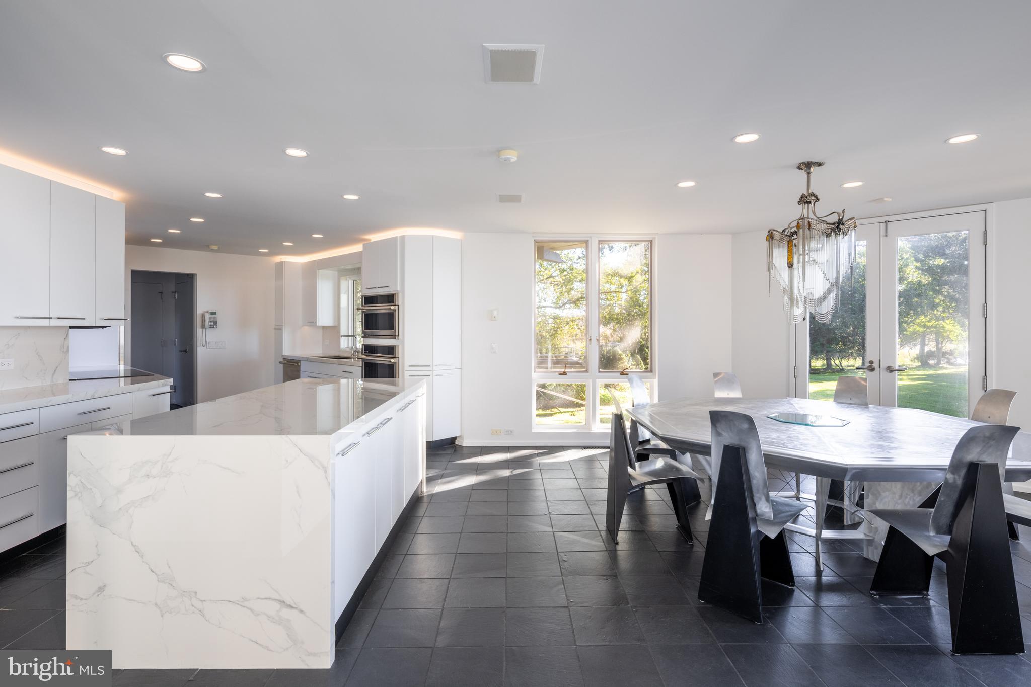 ROYAL OAK - Residential