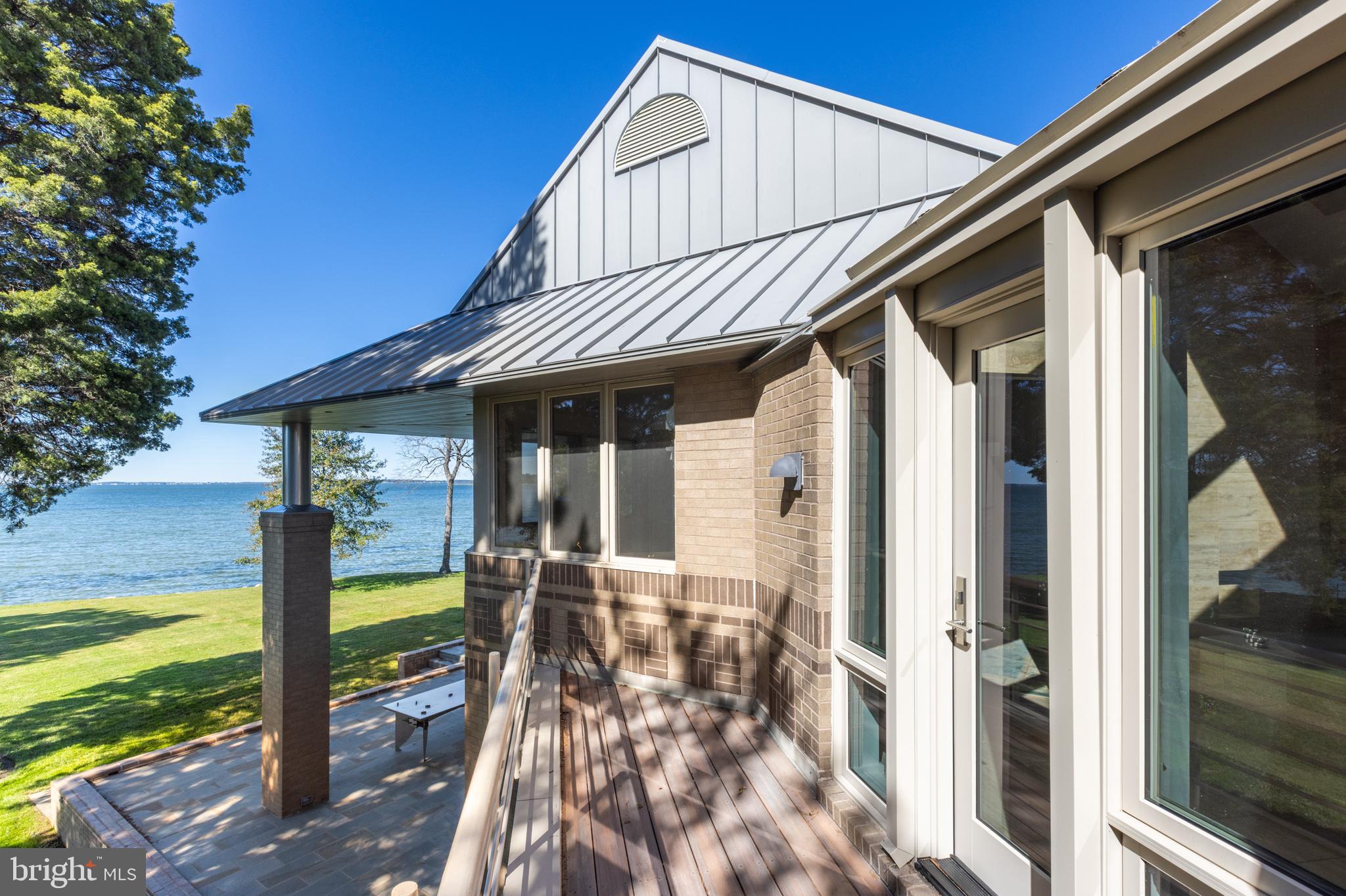 ROYAL OAK - Residential