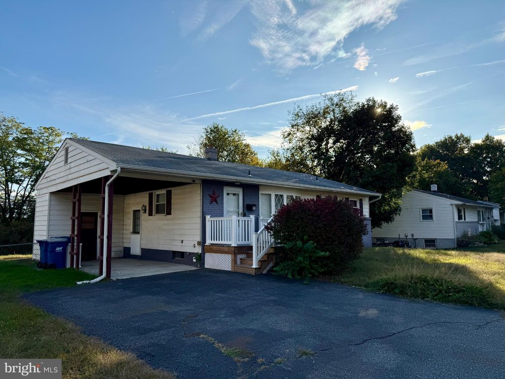 Photo of 61 Prangs Lane, NEW CASTLE, DE 19720 (MLS # DENC2091518)