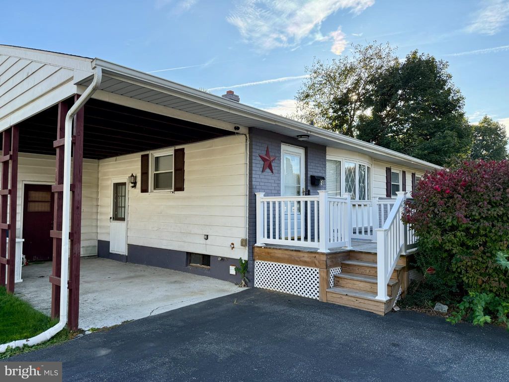 Photo of 61 Prangs Lane, NEW CASTLE, DE 19720 (MLS # DENC2091518)