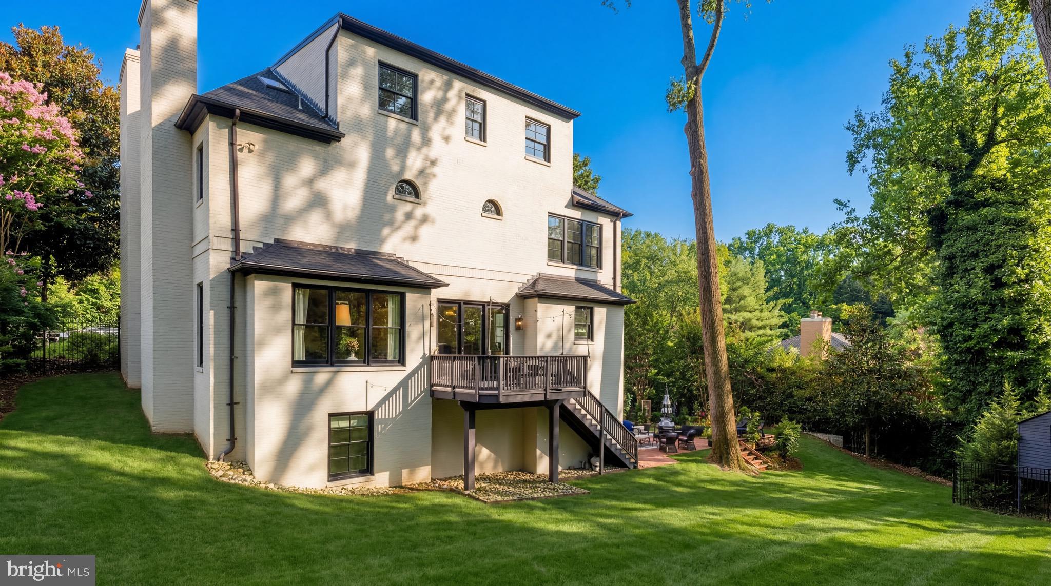 BERKLEY - Residential