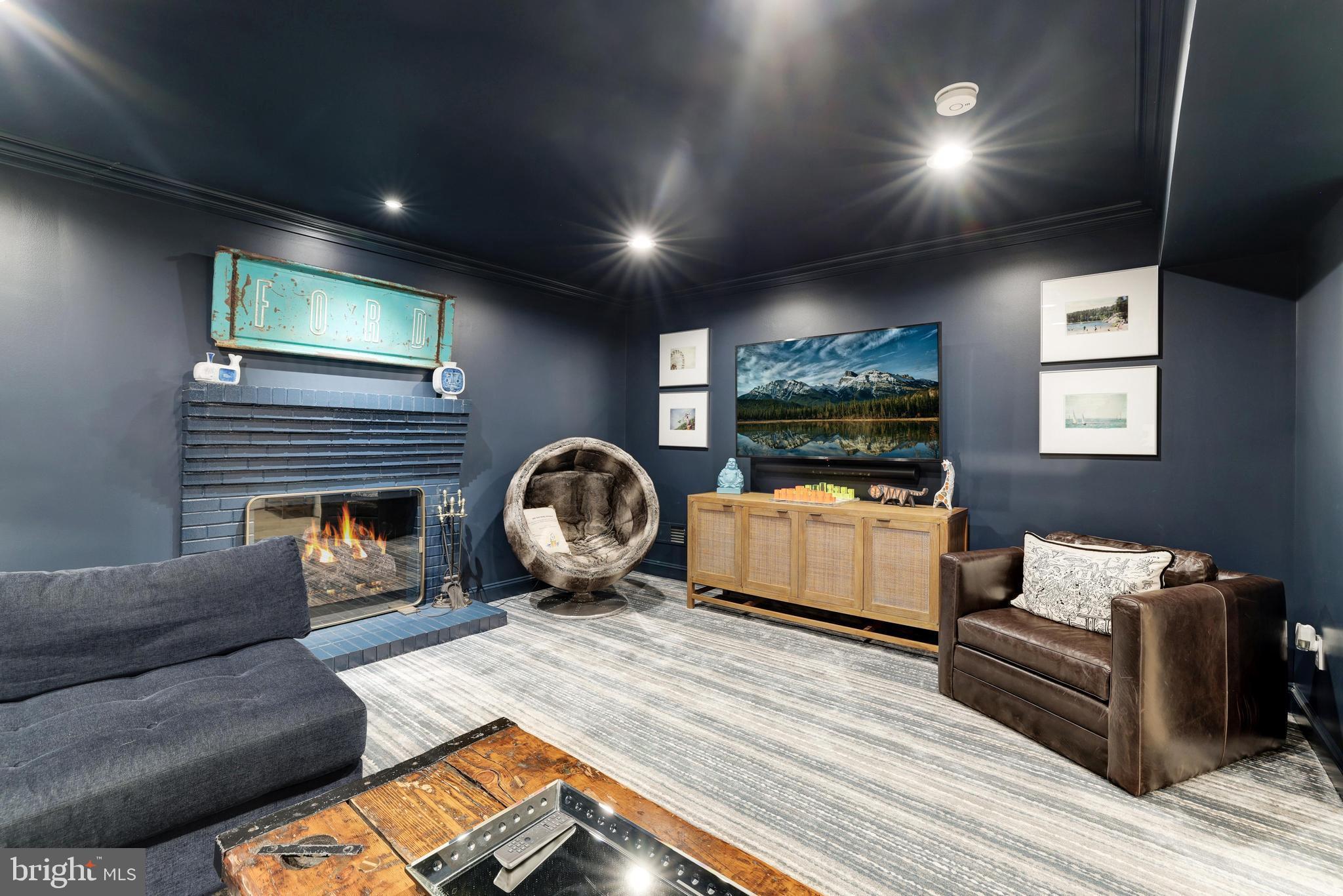 BERKLEY - Residential