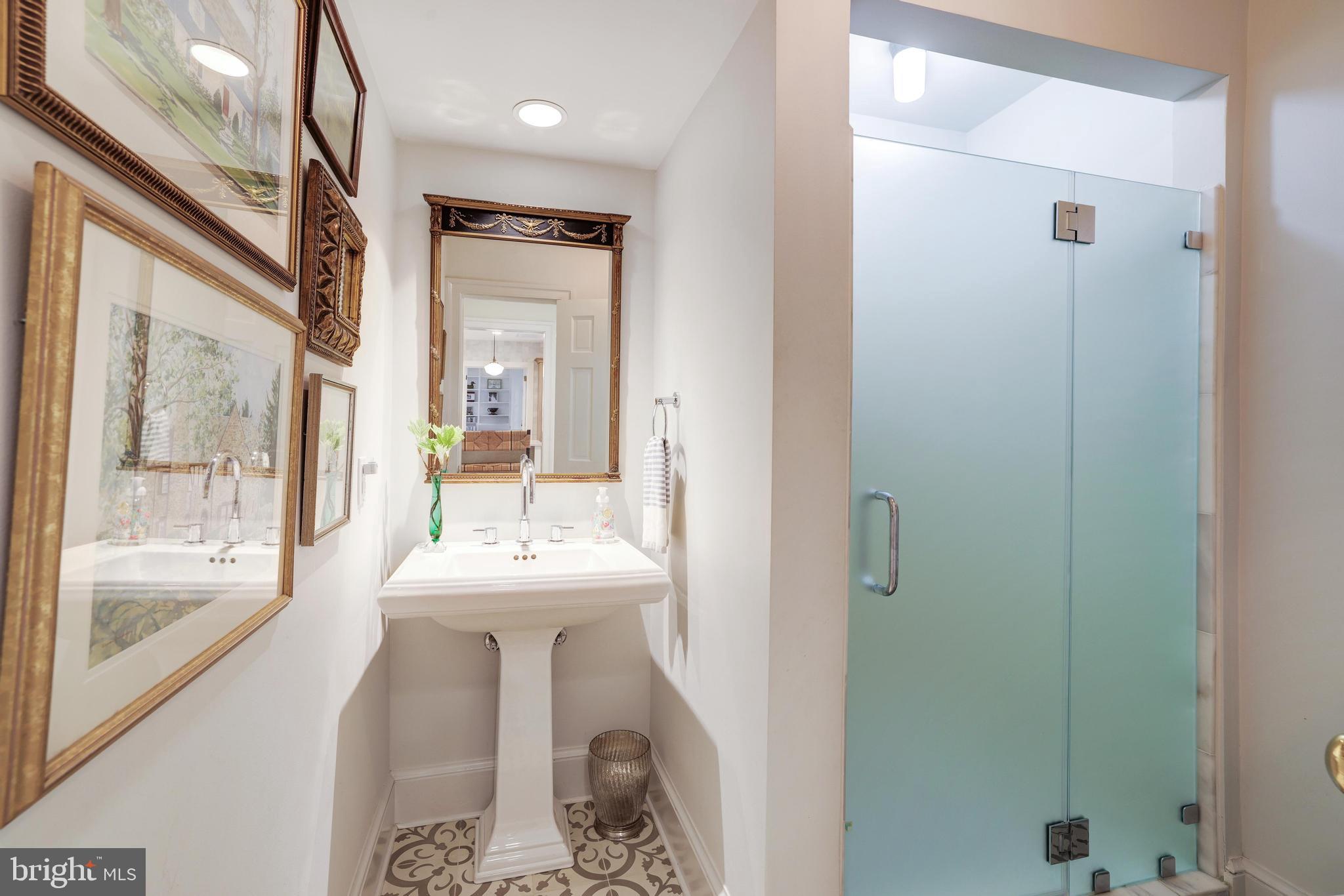 WOODHAVEN - Residential