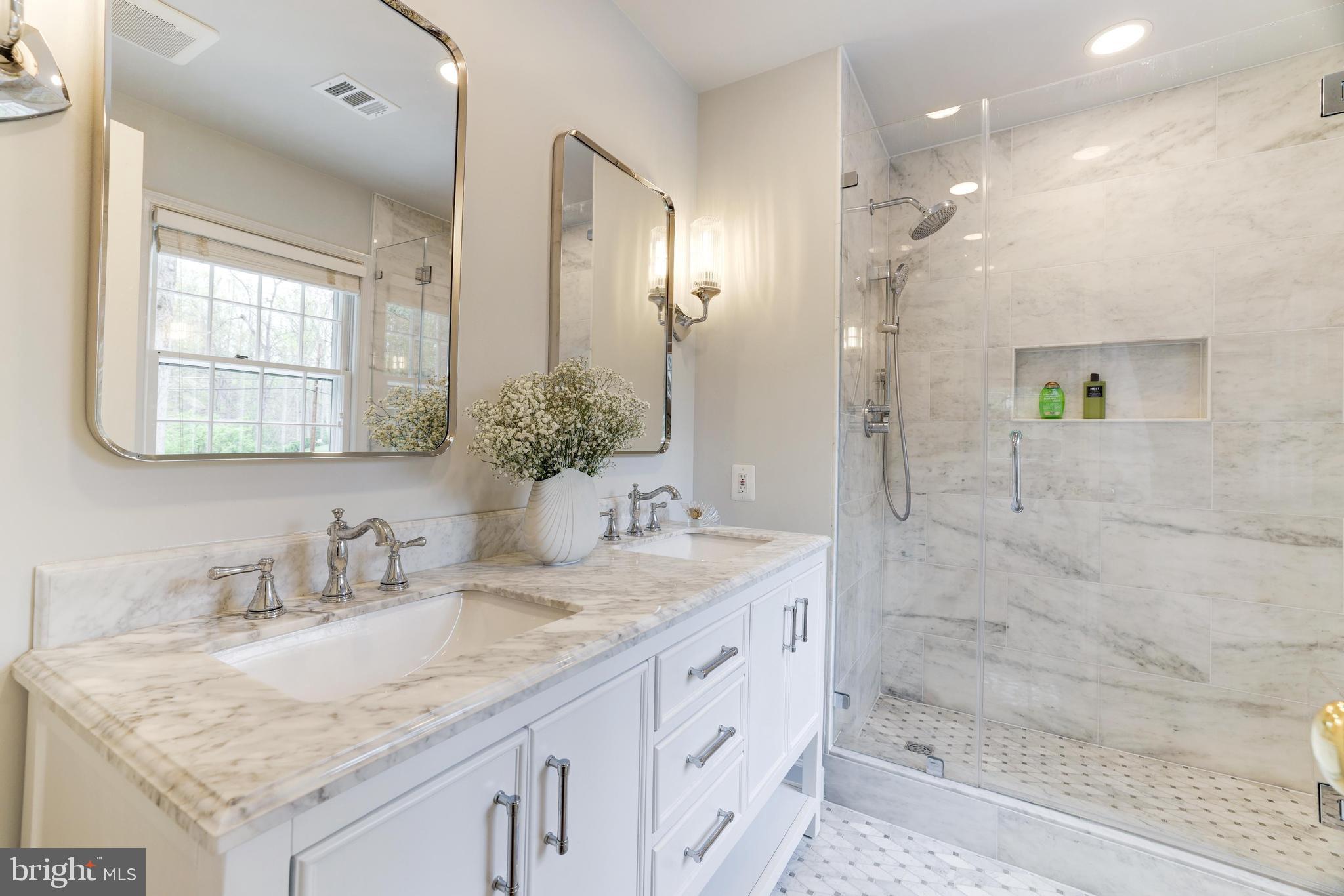 WOODHAVEN - Residential