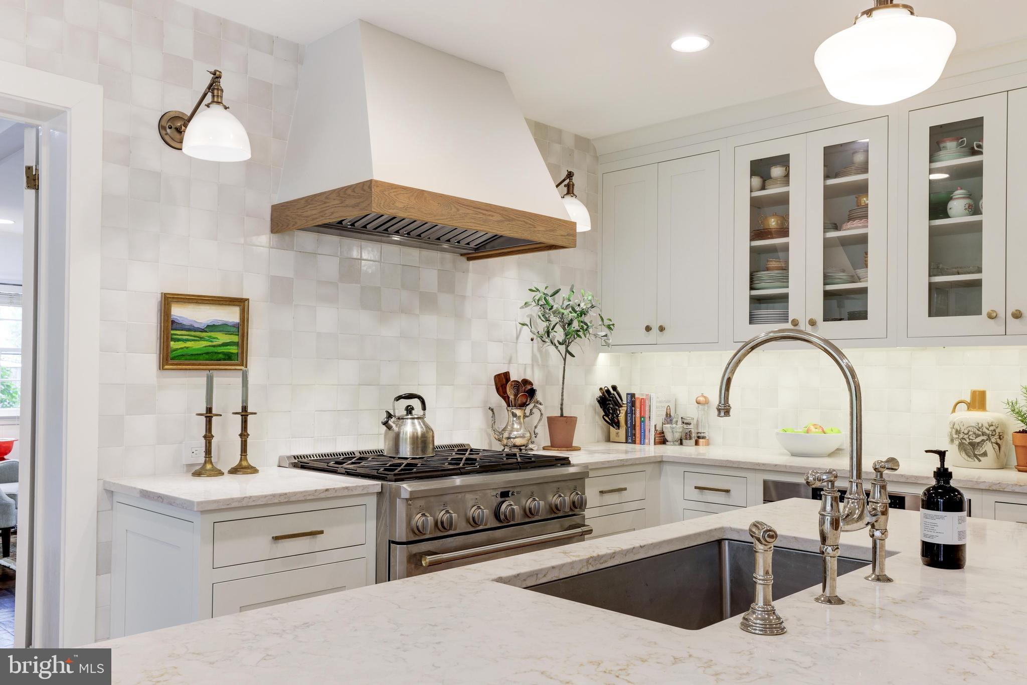 WOODHAVEN - Residential