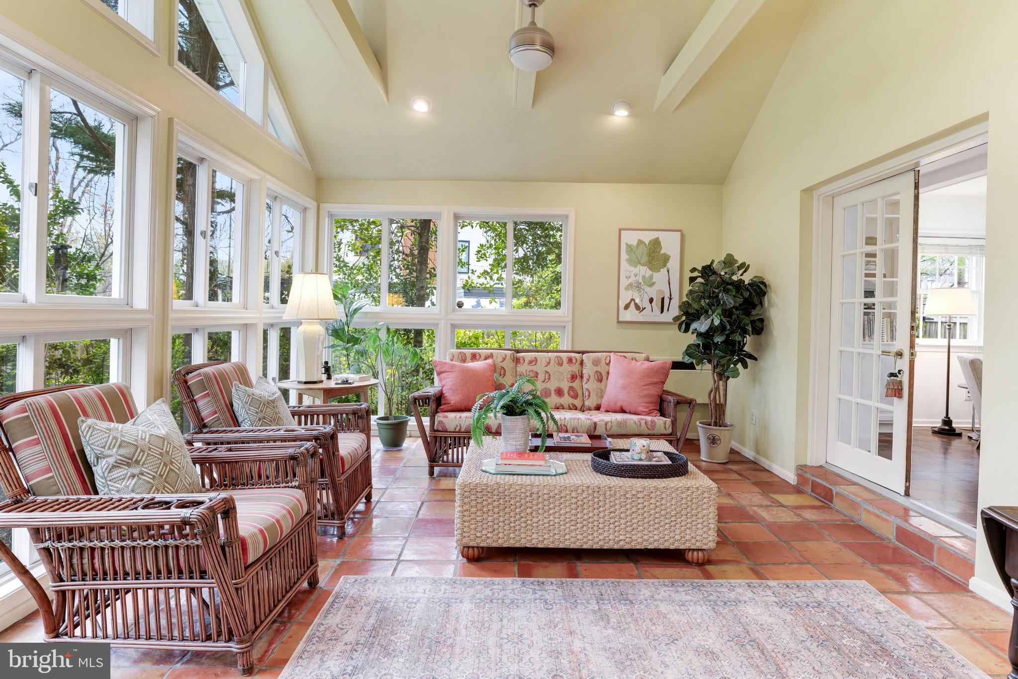 WOODHAVEN - Residential