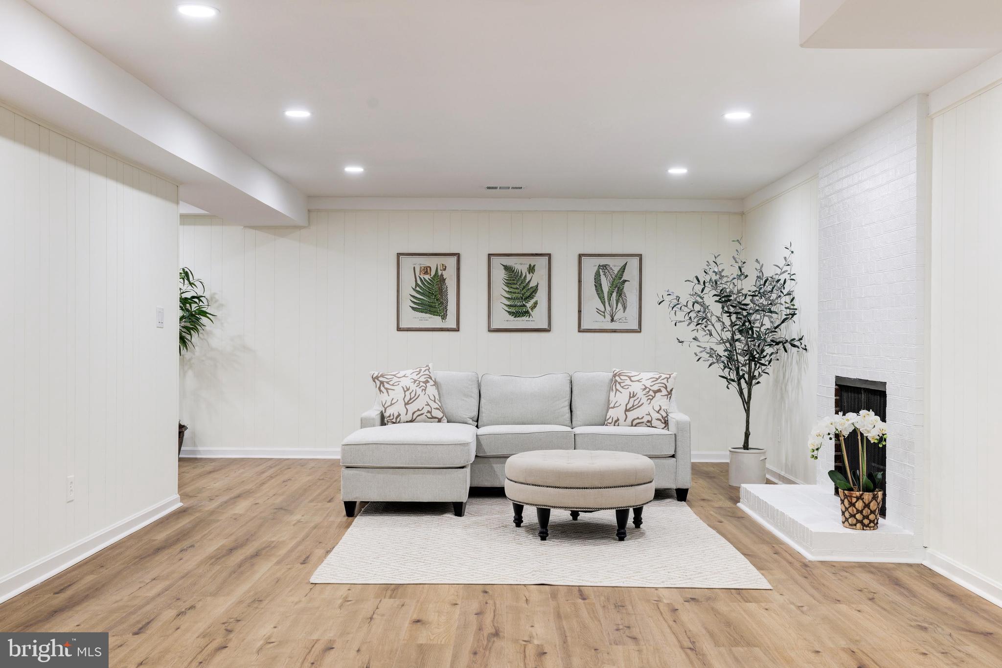 WOODHAVEN - Residential