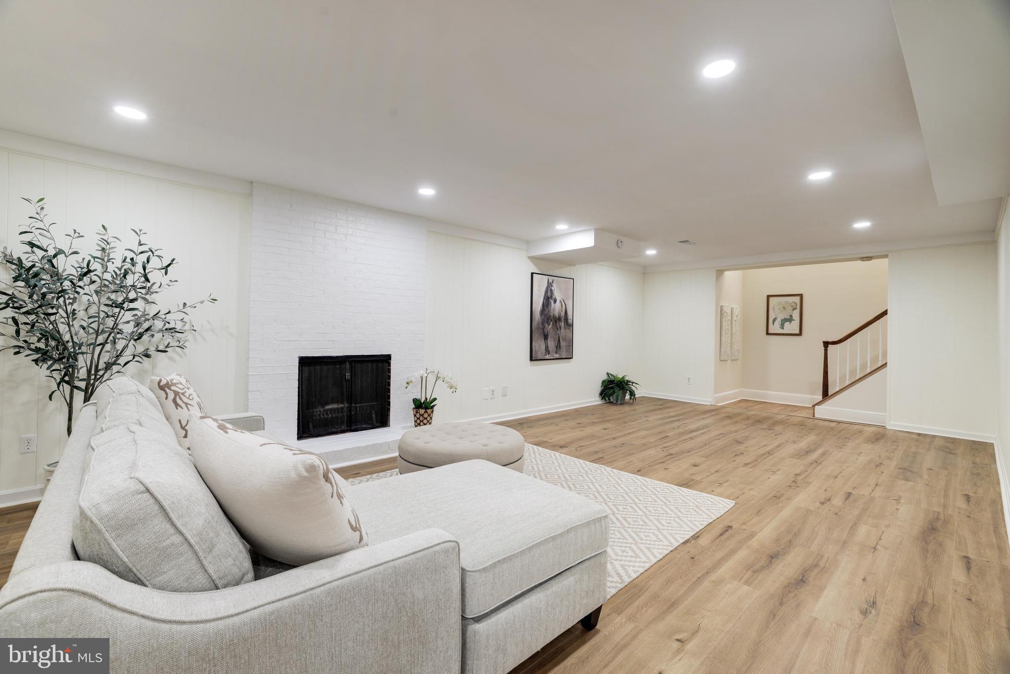 WOODHAVEN - Residential