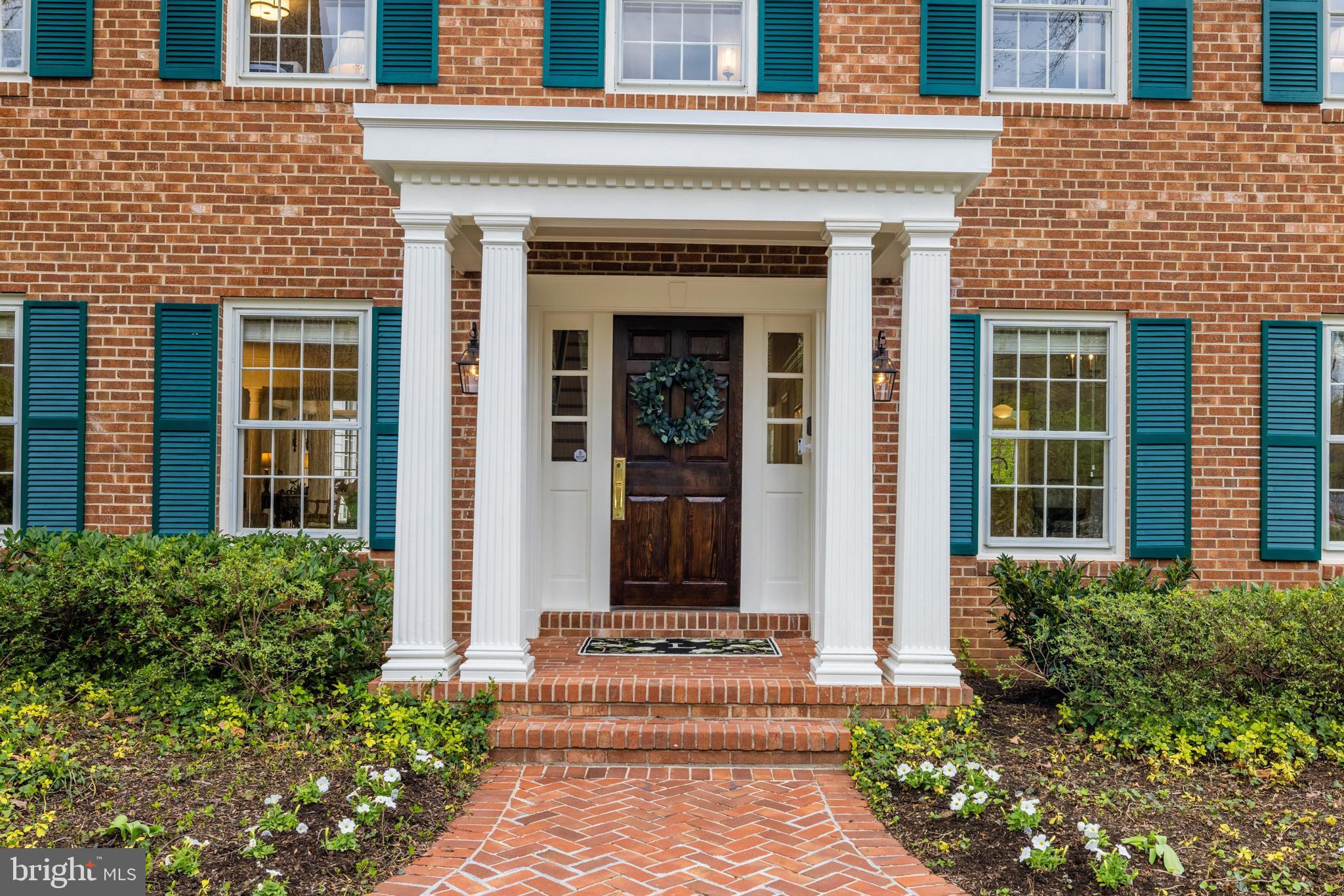 WOODHAVEN - Residential