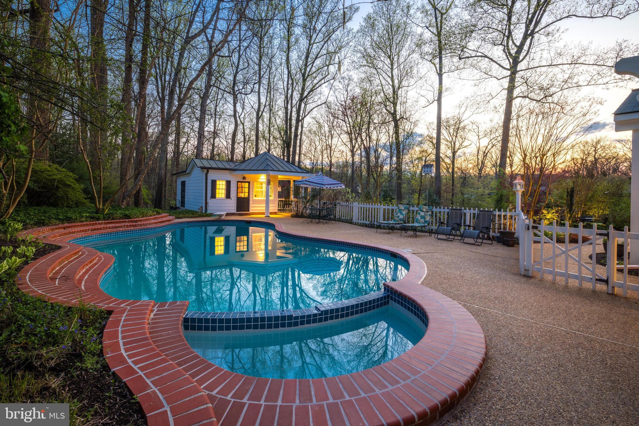 WOODHAVEN - Residential