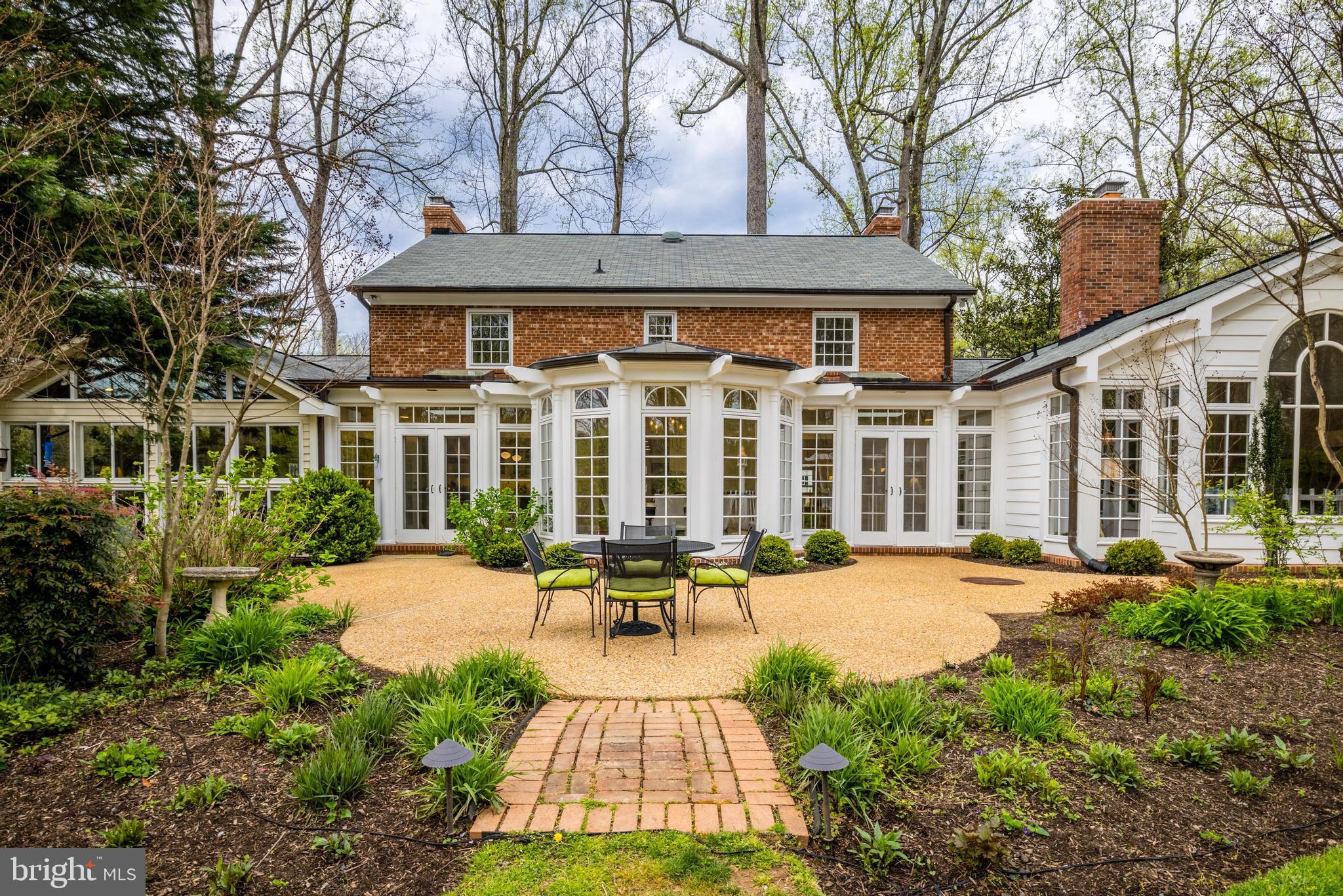 WOODHAVEN - Residential