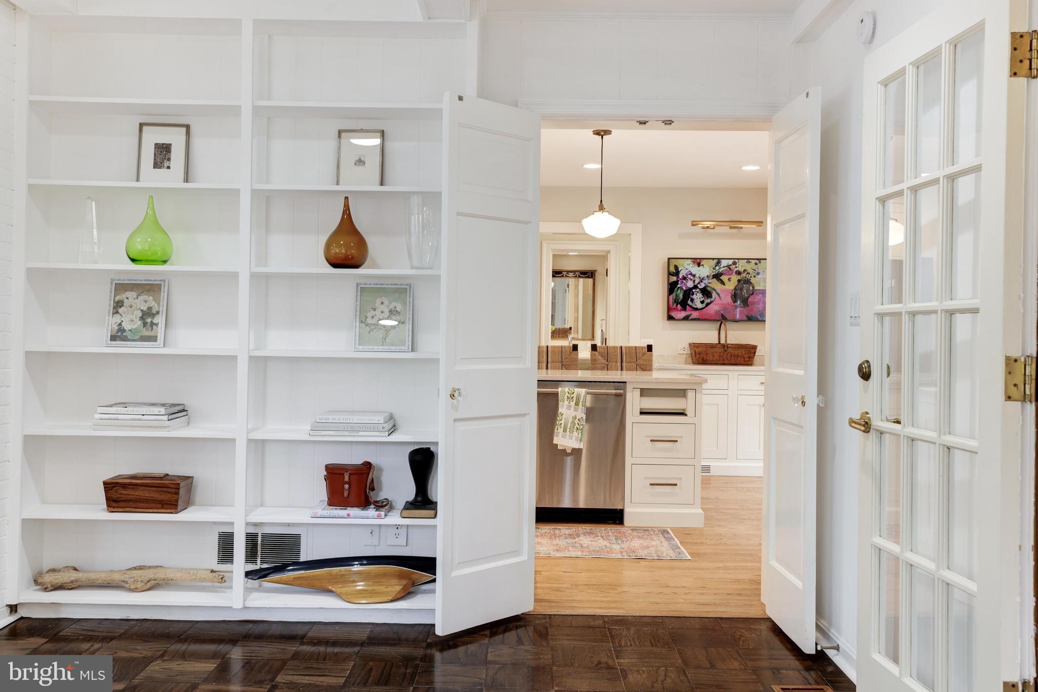 WOODHAVEN - Residential