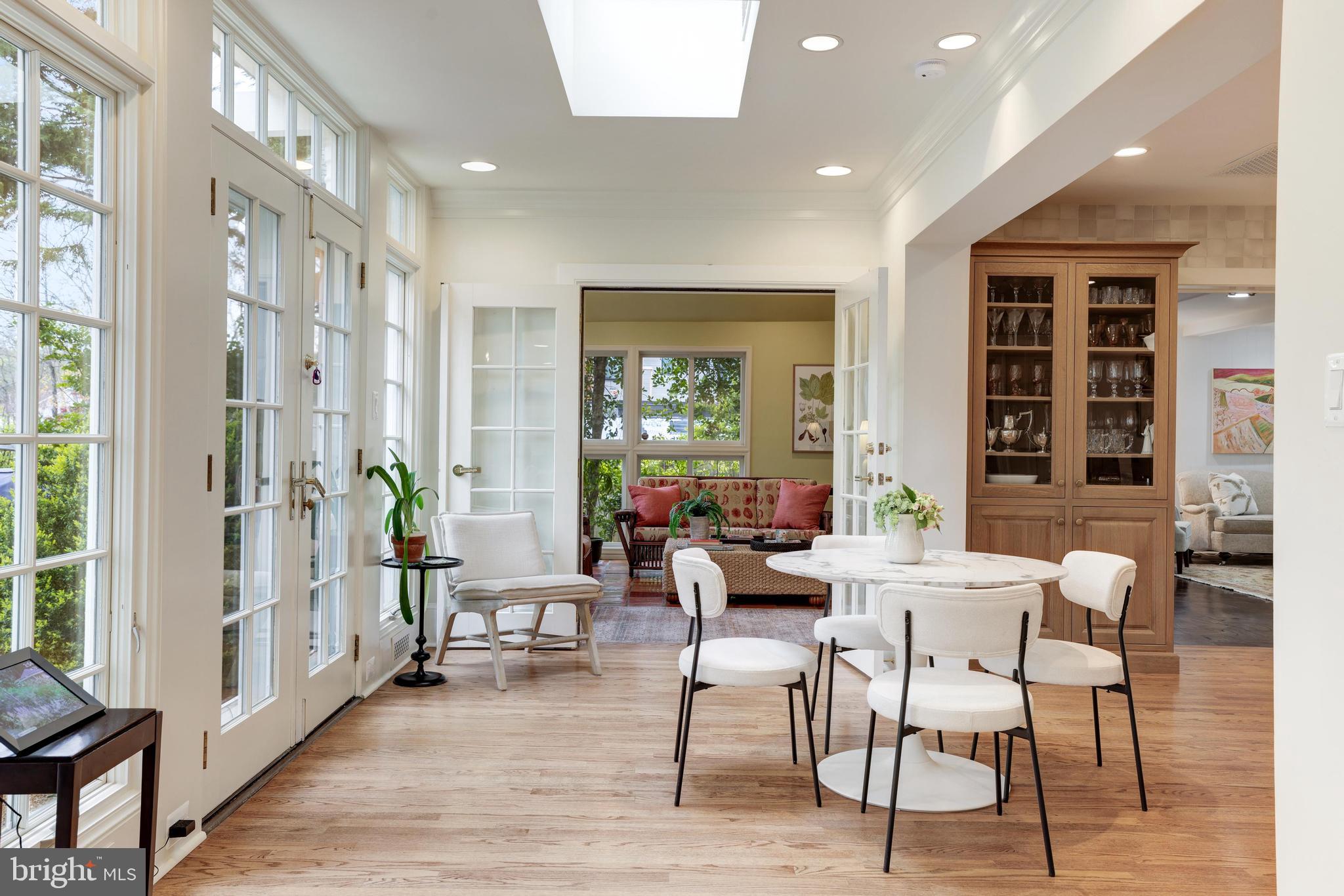 WOODHAVEN - Residential