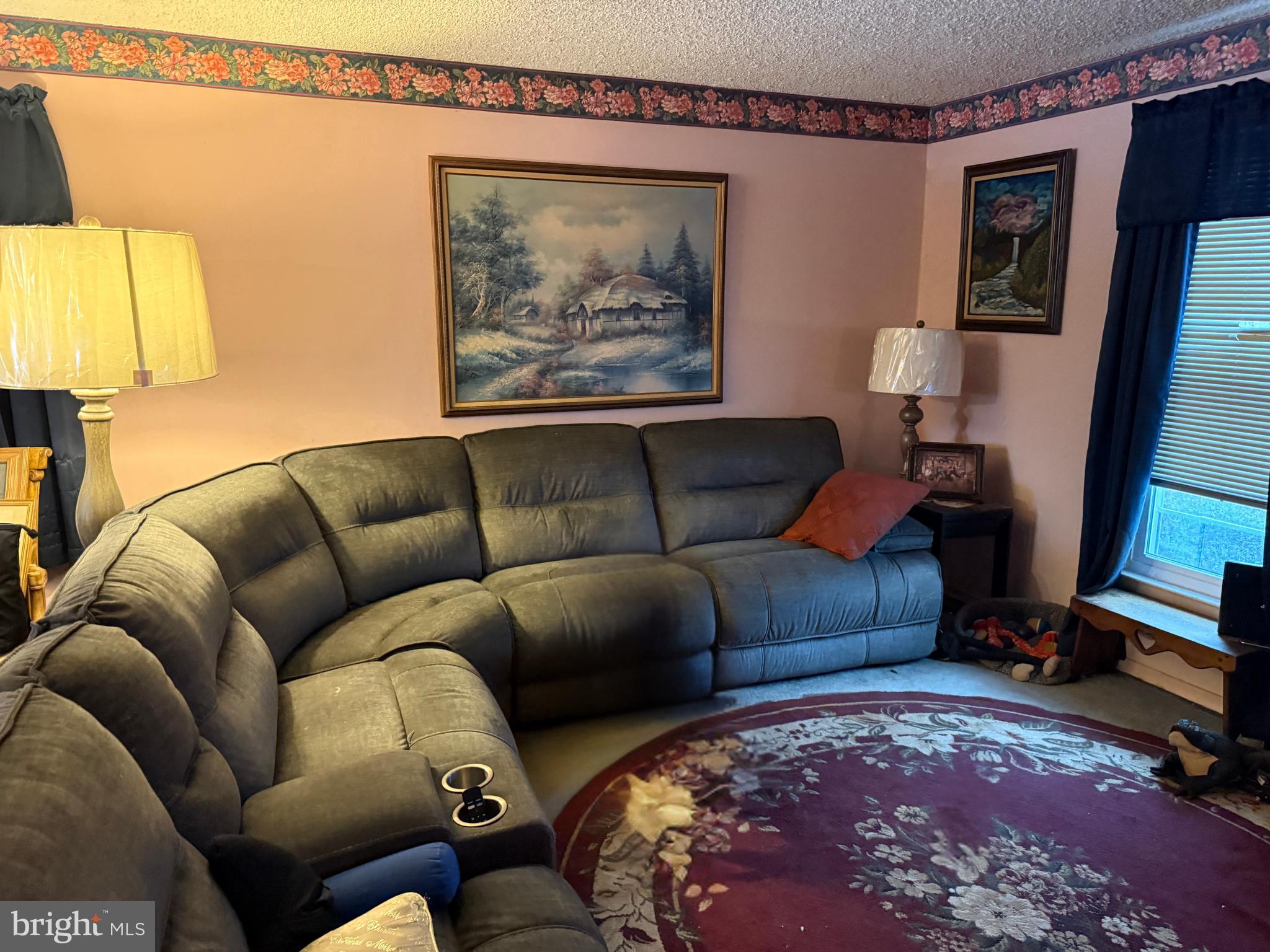 HIDDEN VALLEY - Residential