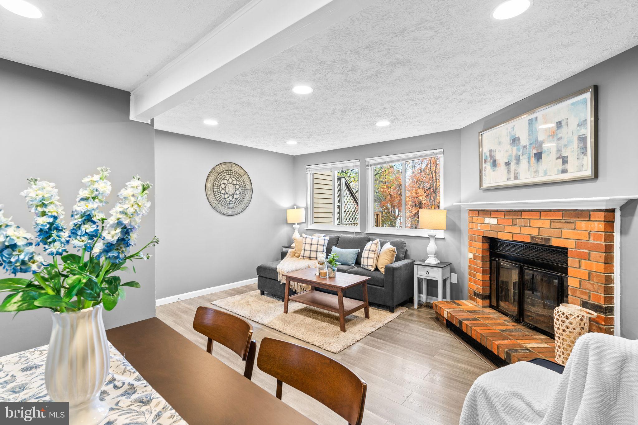 8433 SUGAR CREEK LANE