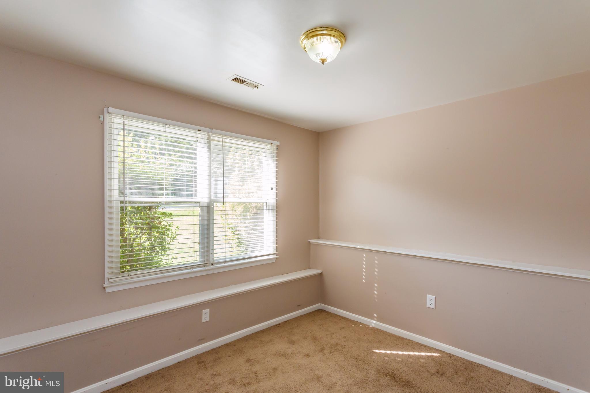 SMOKETREE - Residential Lease