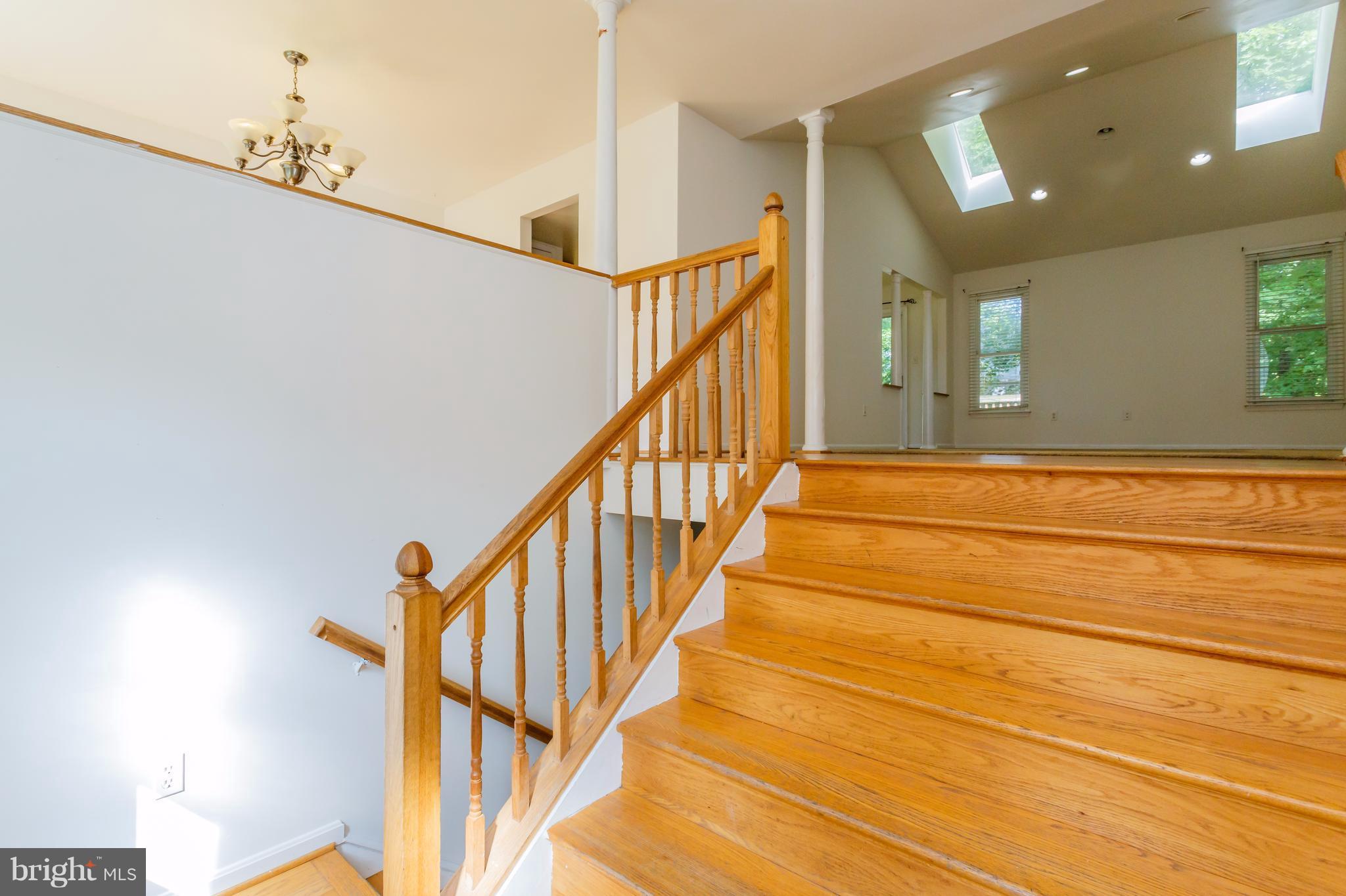 SMOKETREE - Residential Lease