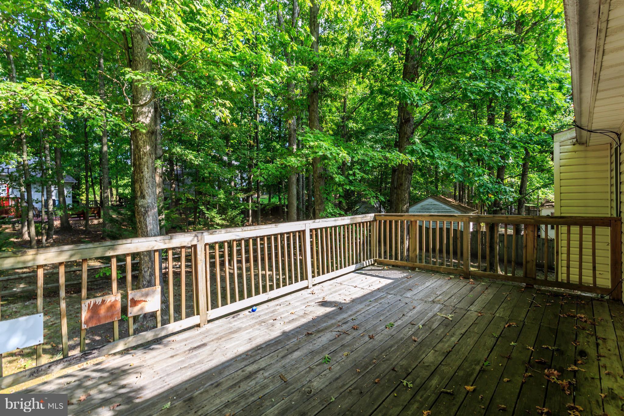 SMOKETREE - Residential Lease