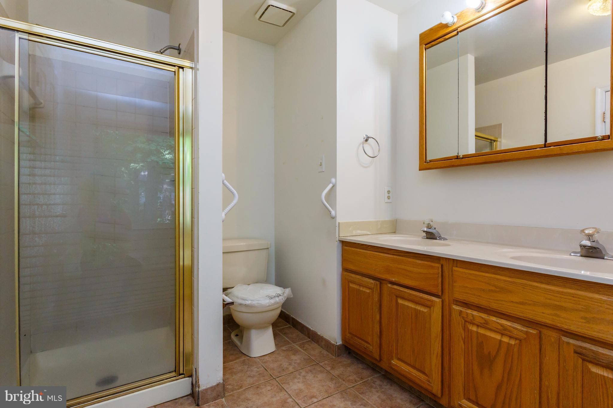 SMOKETREE - Residential Lease