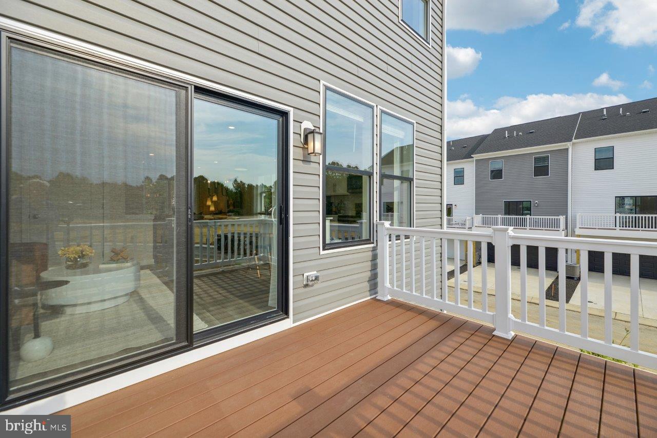 PINEGROVE - Residential