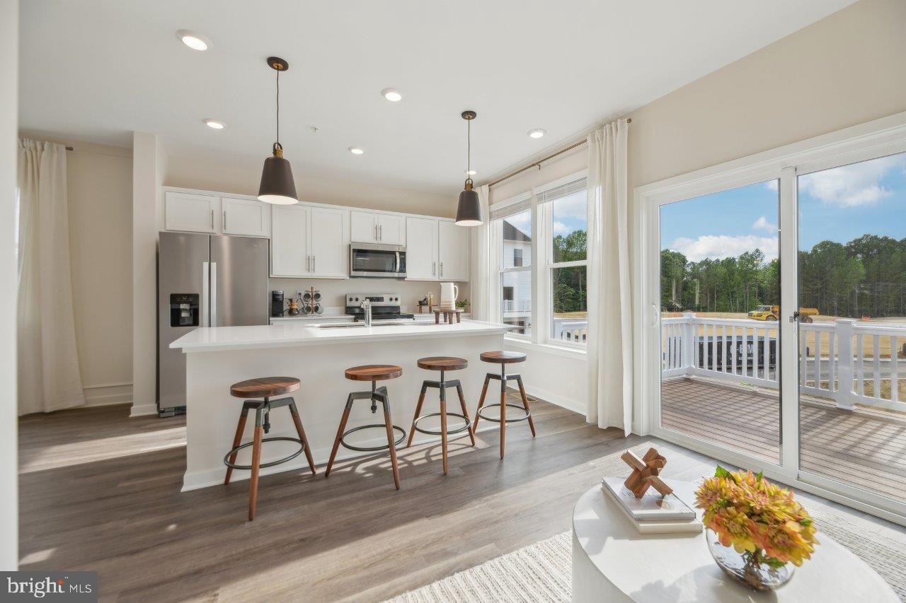 PINEGROVE - Residential