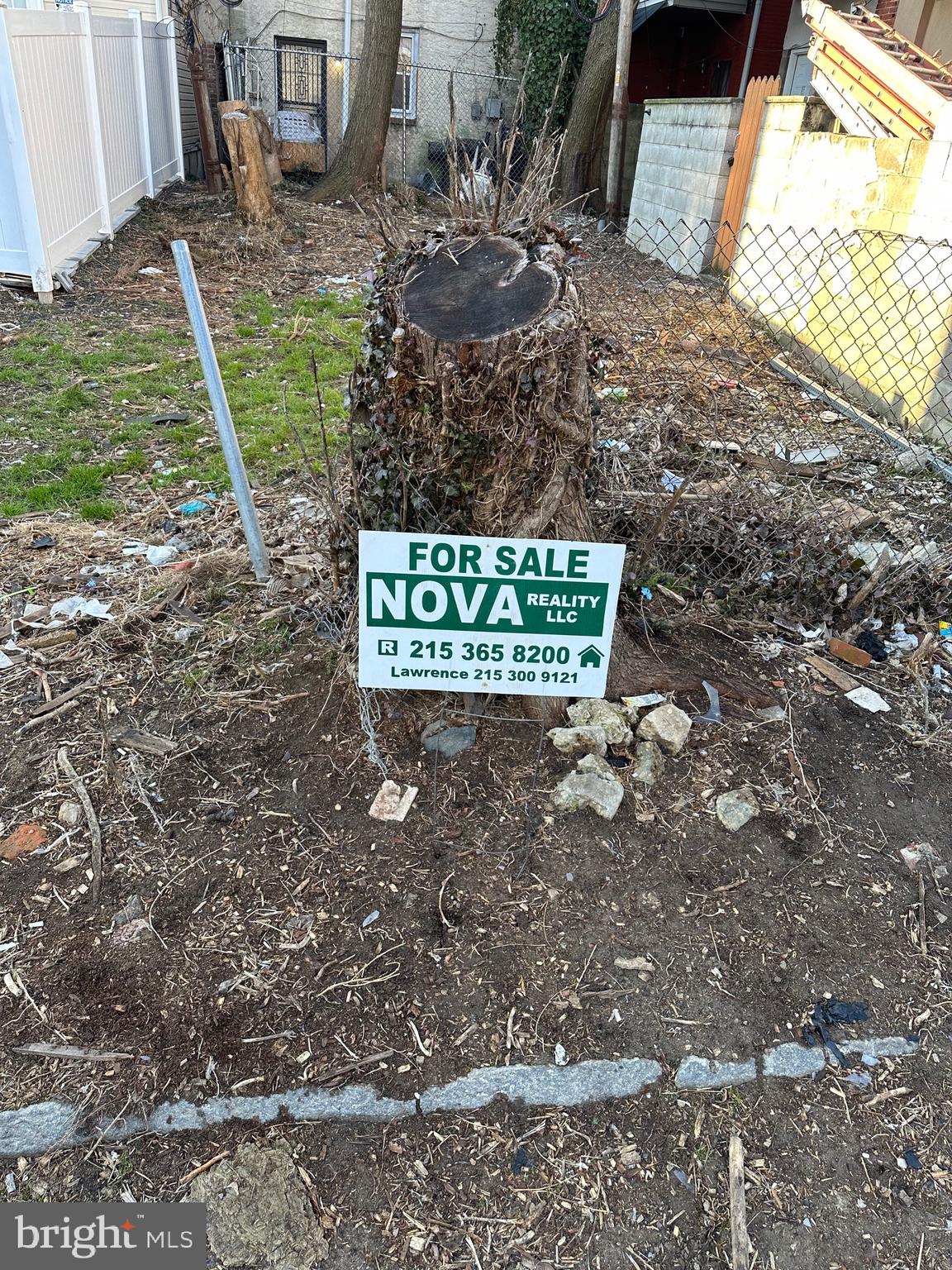 PHILADELPHIA (SOUTH) - Land