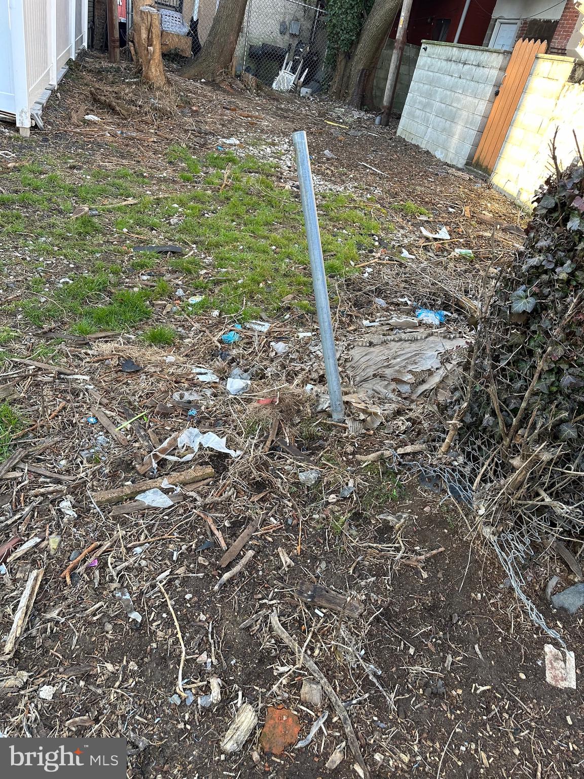 PHILADELPHIA (SOUTH) - Land