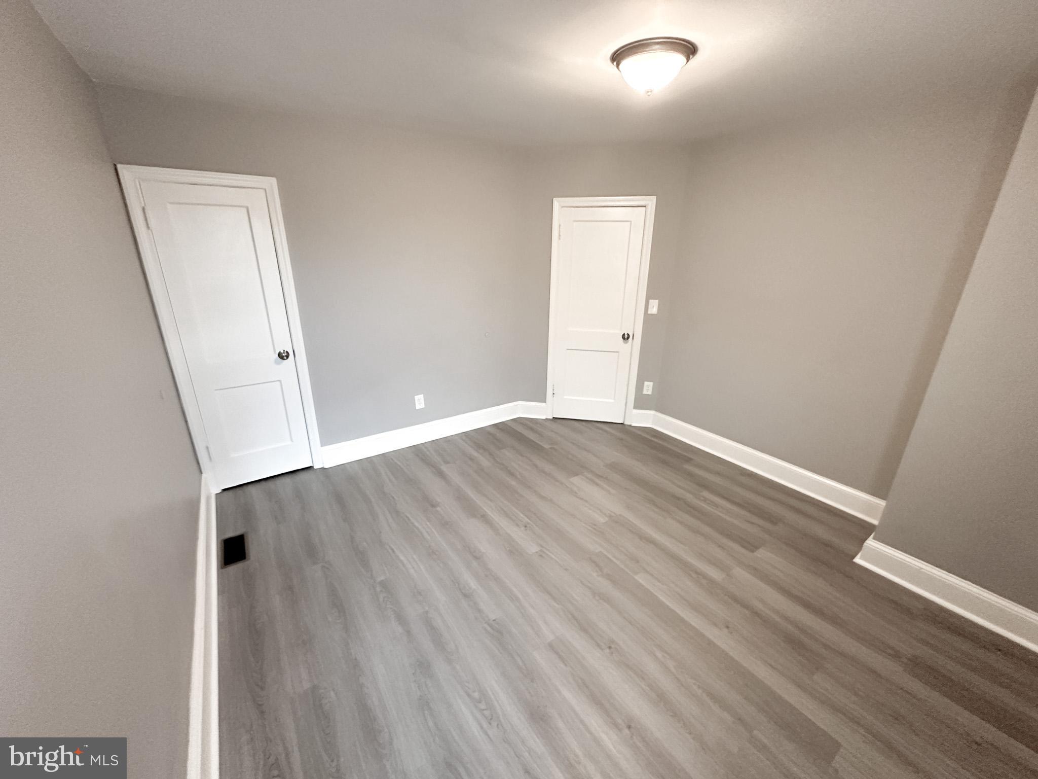 WEST OAK LANE - Residential Lease