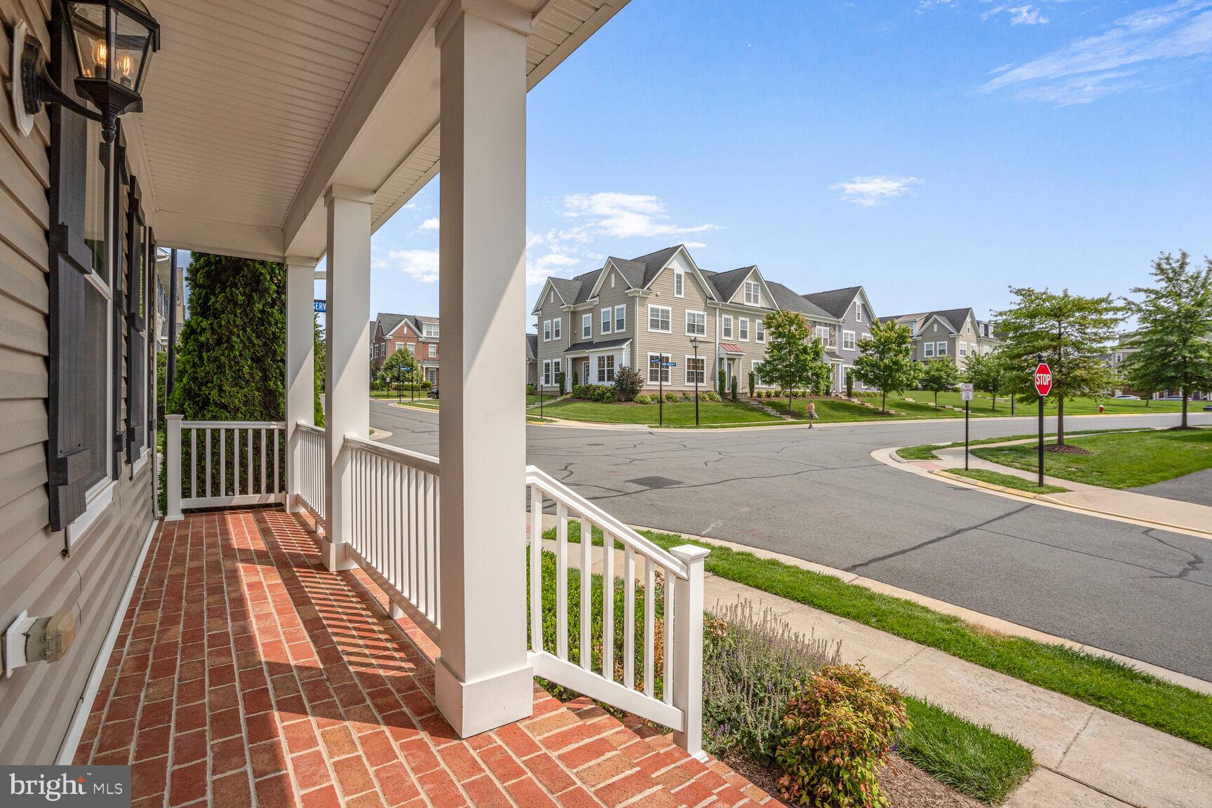 20903 ASHBURN HEIGHTS DRIVE