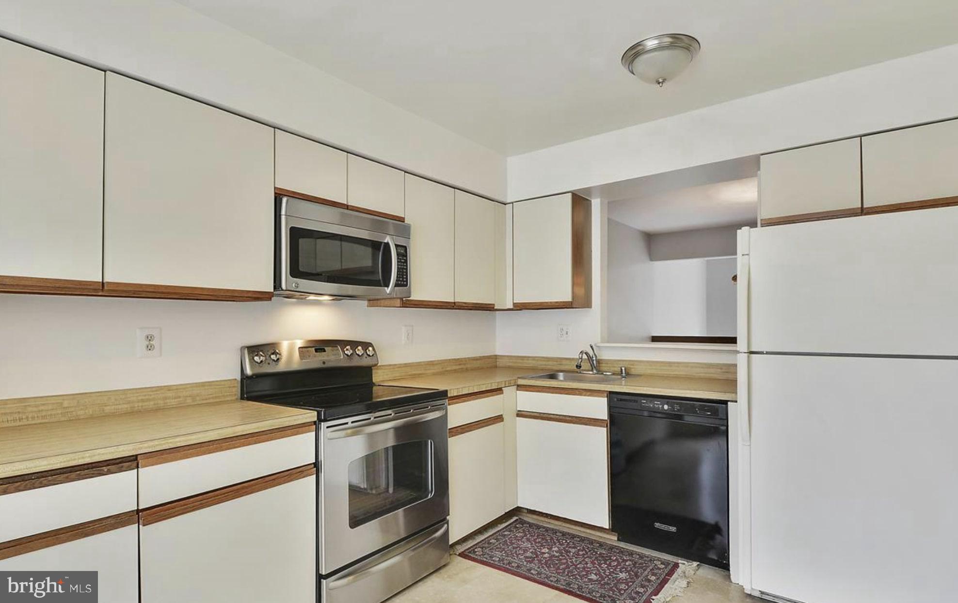 GROSVENOR MEWS - Residential Lease