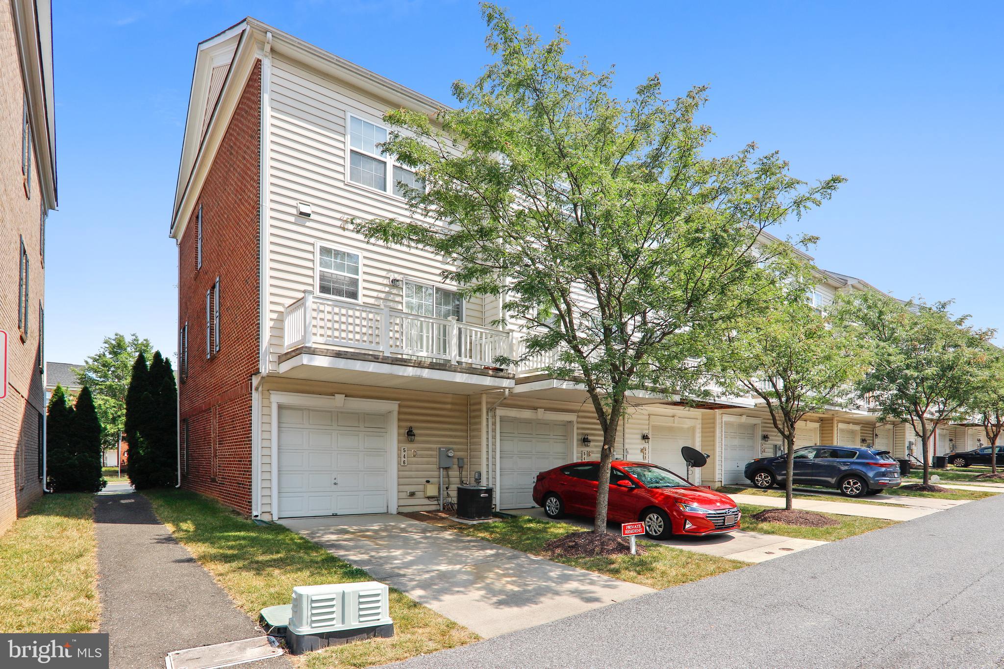 VICTORY PROMENADE - Residential