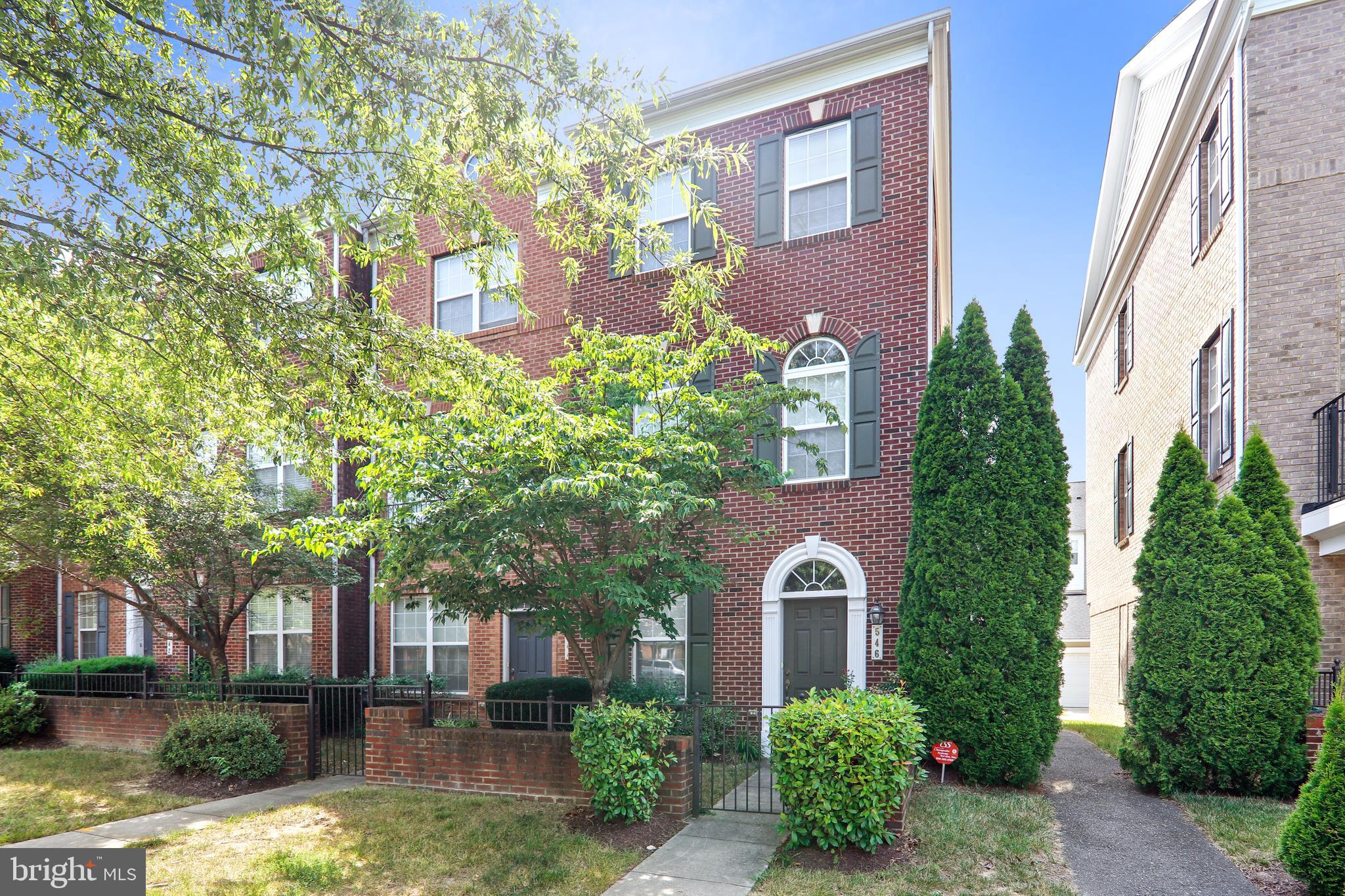 VICTORY PROMENADE - Residential