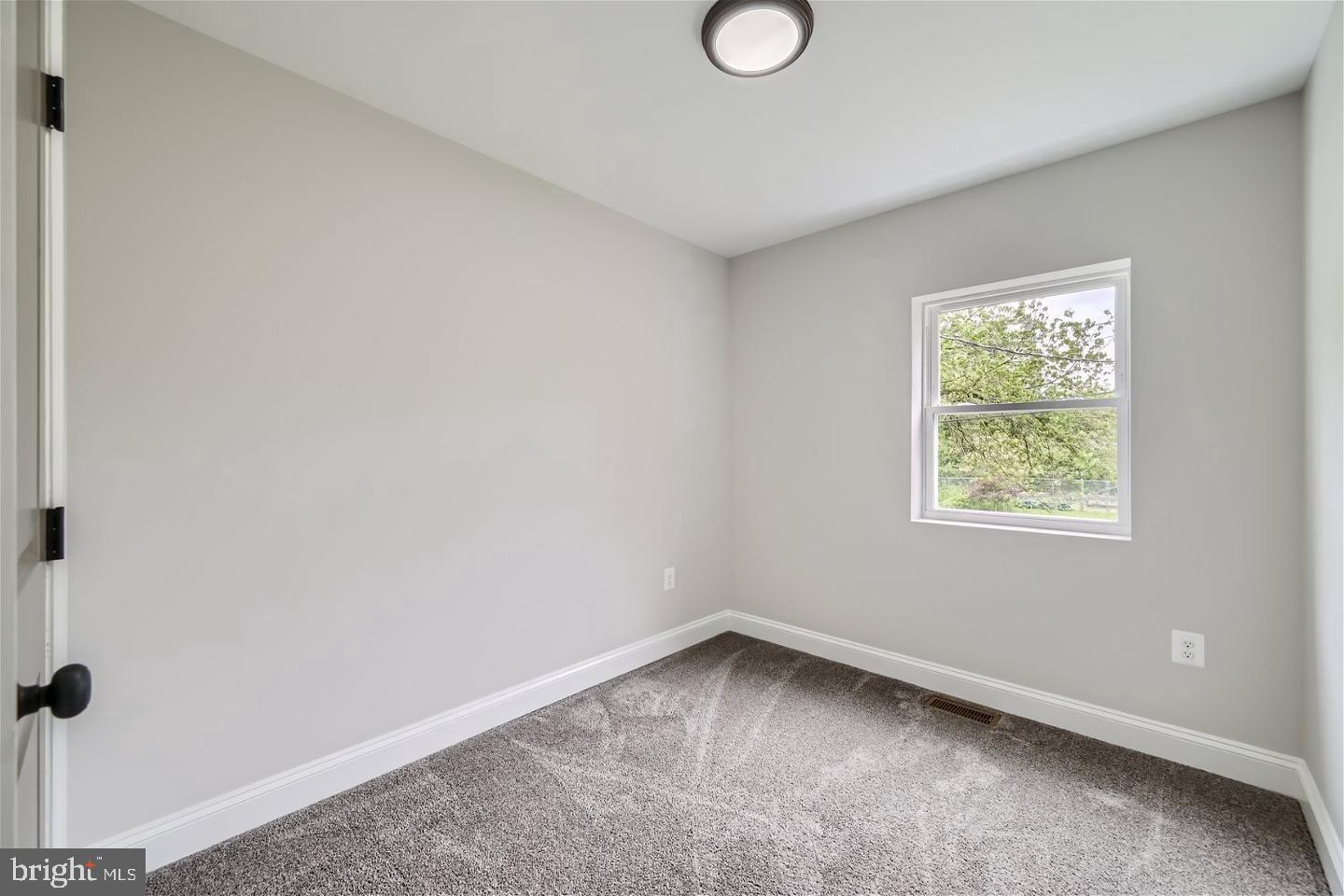 GOVANS - Residential Lease