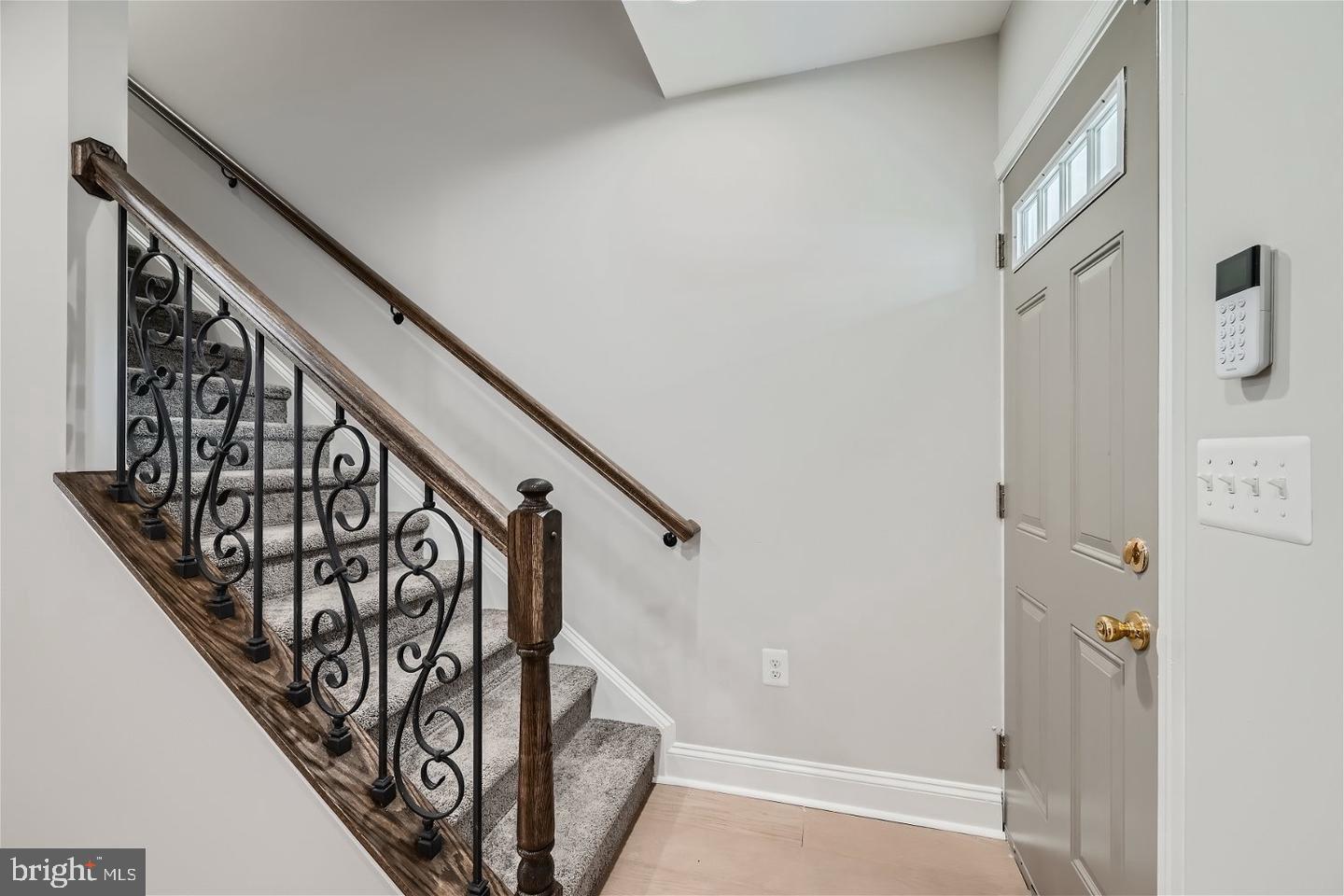 GOVANS - Residential Lease