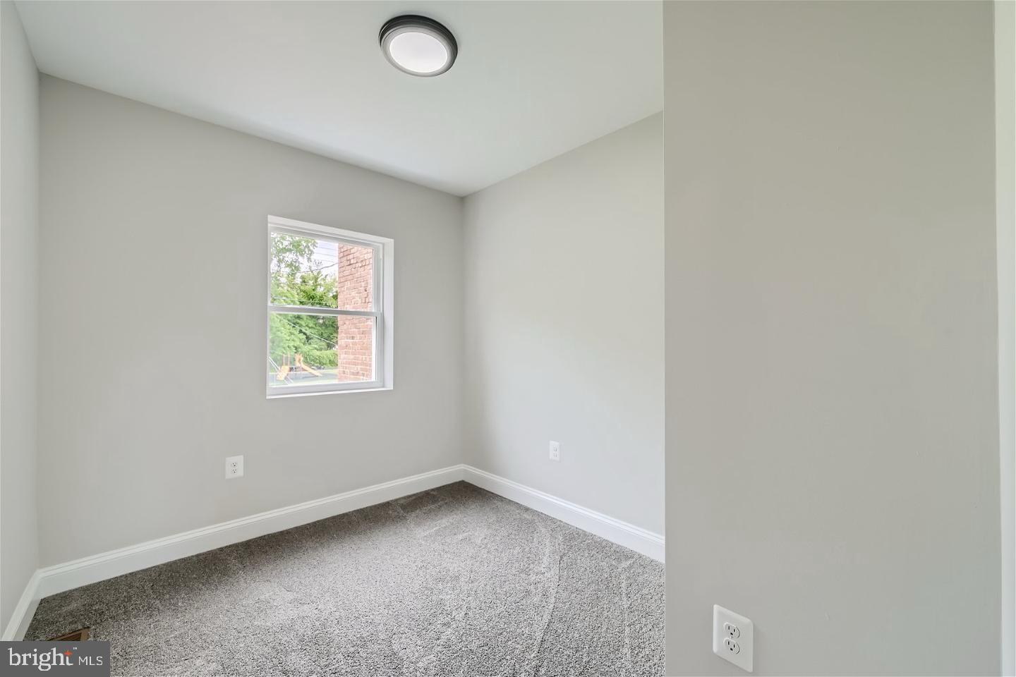 GOVANS - Residential Lease