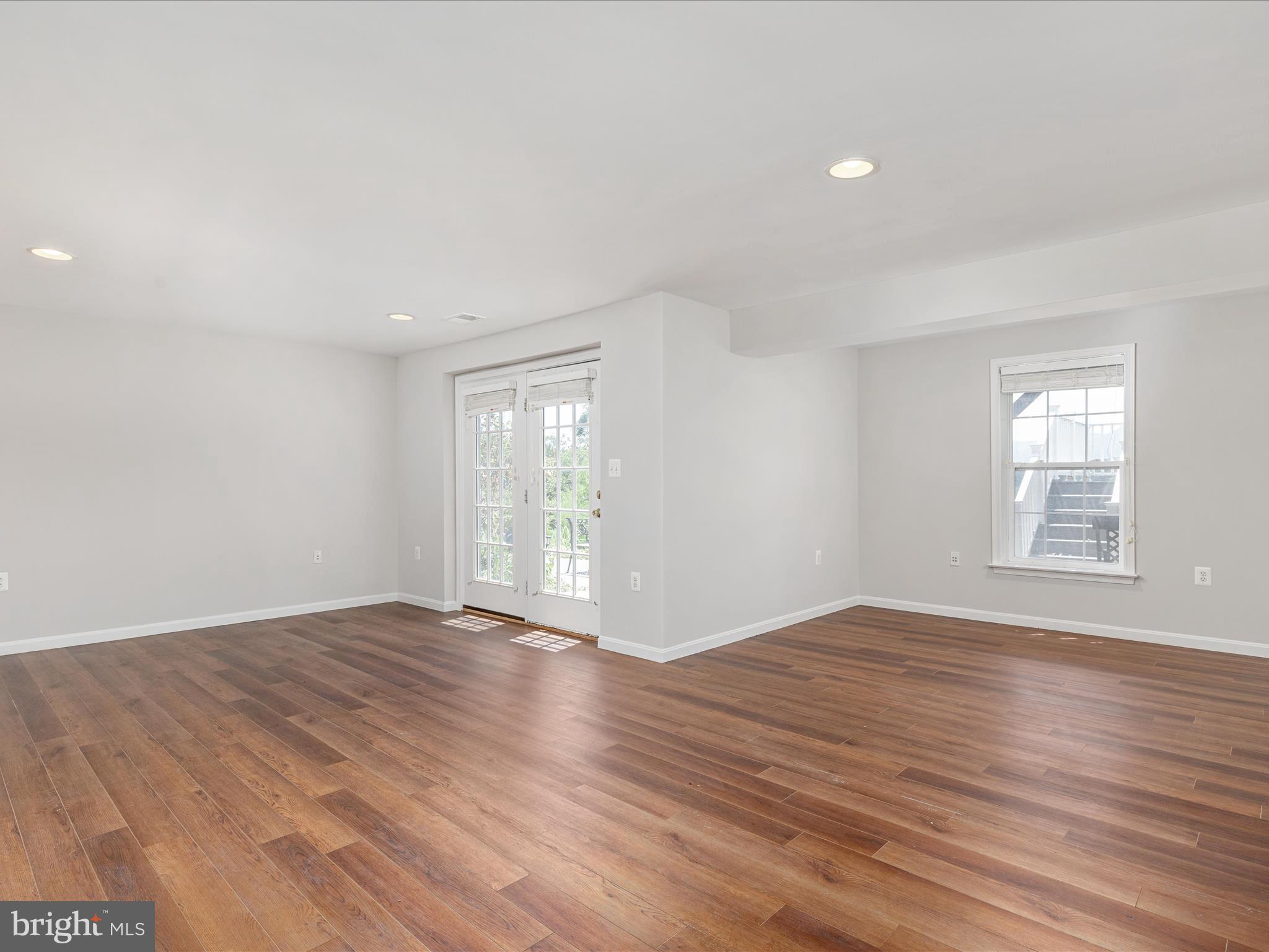 OXBOW ESTATES - Residential