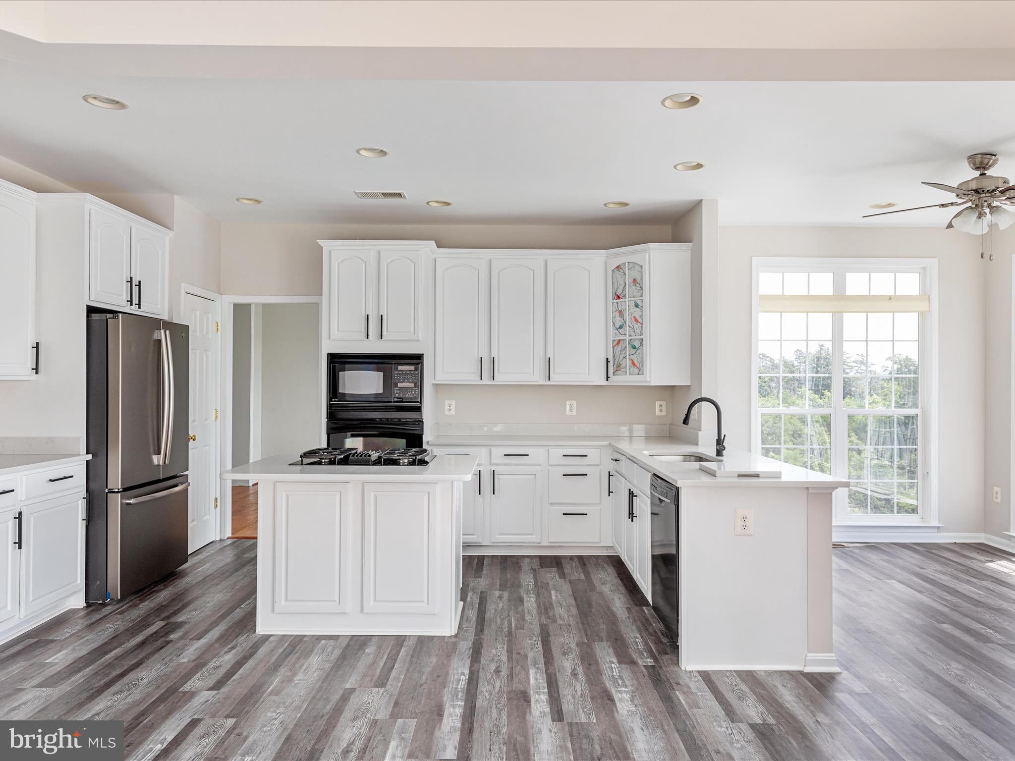 OXBOW ESTATES - Residential