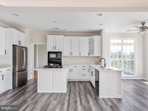 Tiny photo for 118 Jenny Court, STRASBURG, VA 22657 (MLS # VASH2013598)