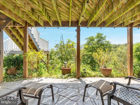 Tiny photo for 118 Jenny Court, STRASBURG, VA 22657 (MLS # VASH2013598)