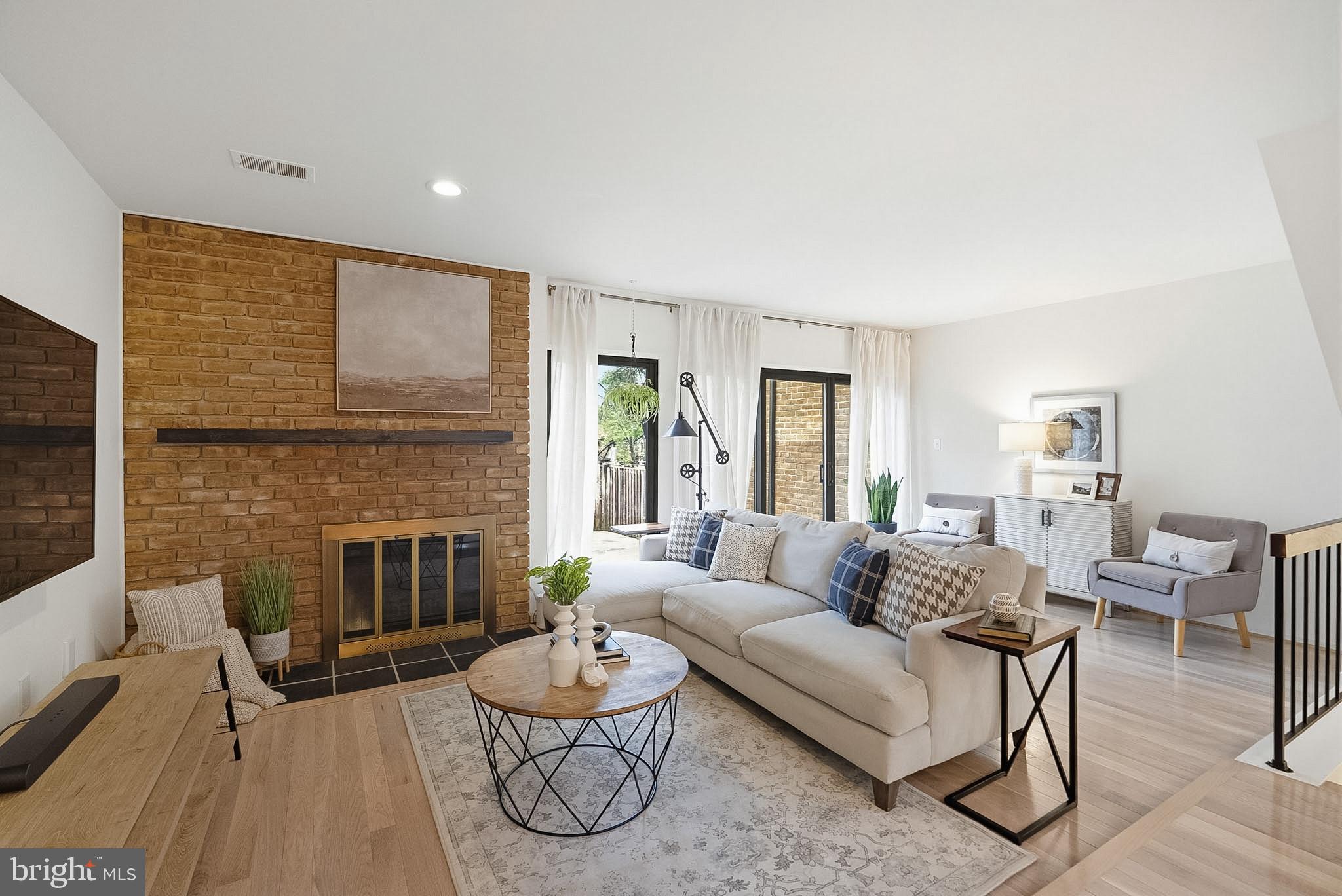 9060 BLARNEY STONE DRIVE