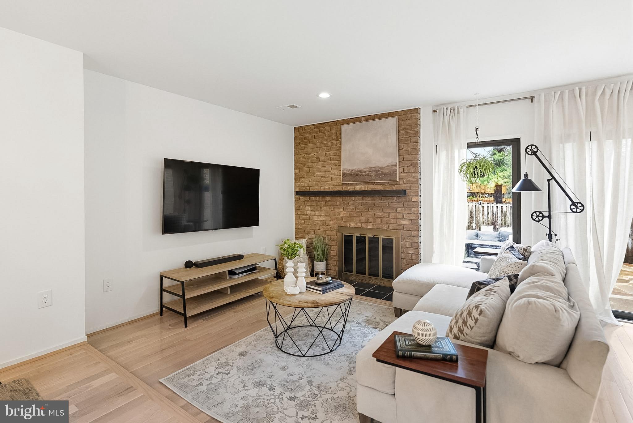 9060 BLARNEY STONE DRIVE