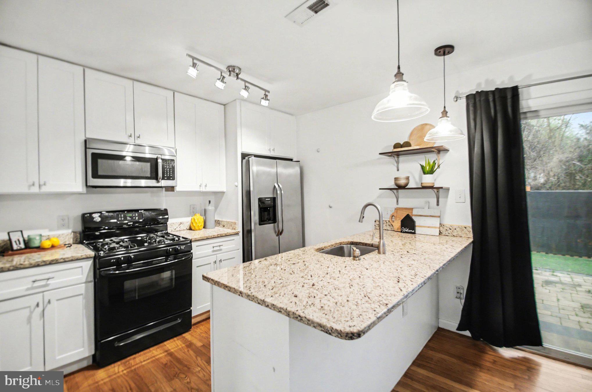 DALE CITY - Residential