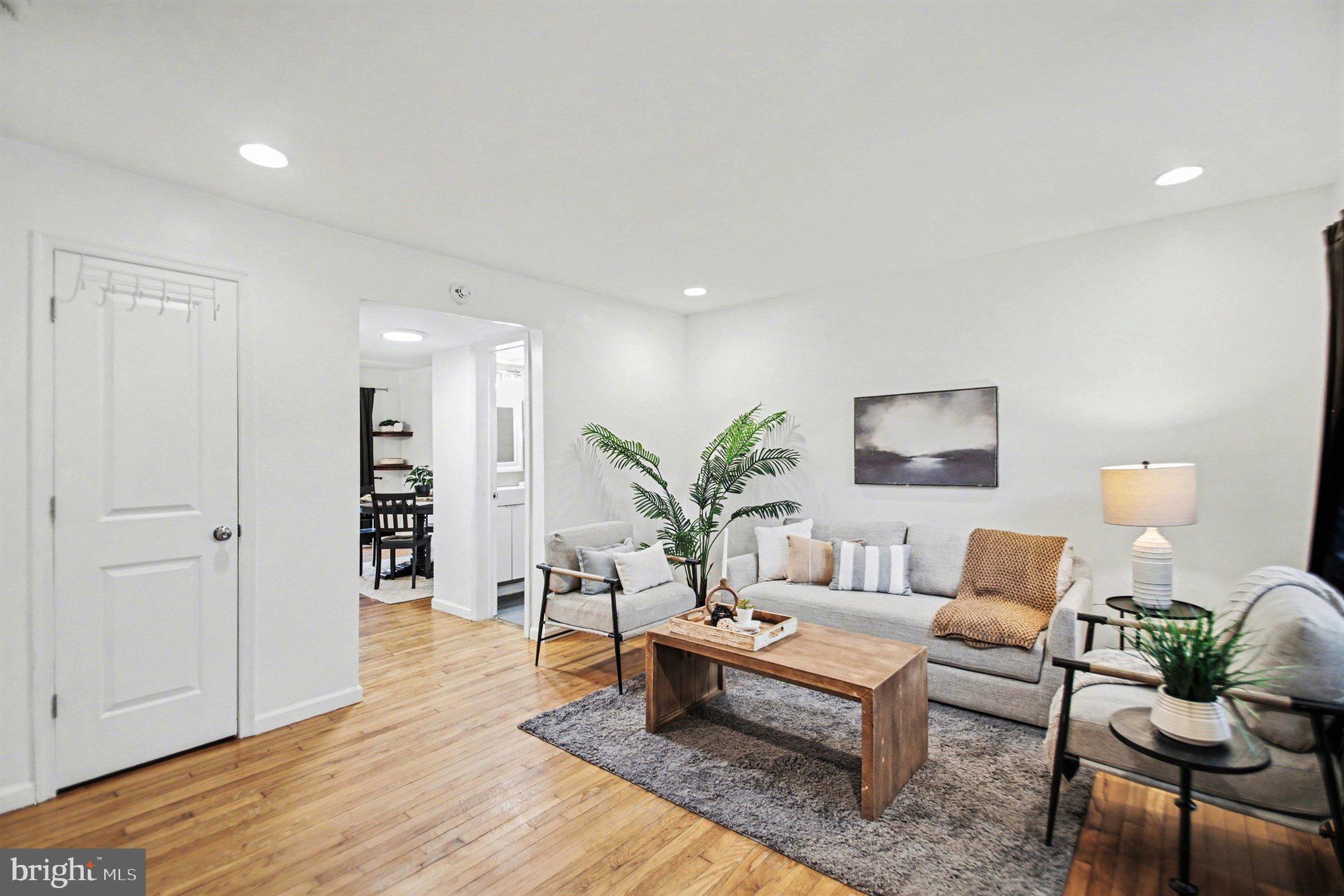 DALE CITY - Residential