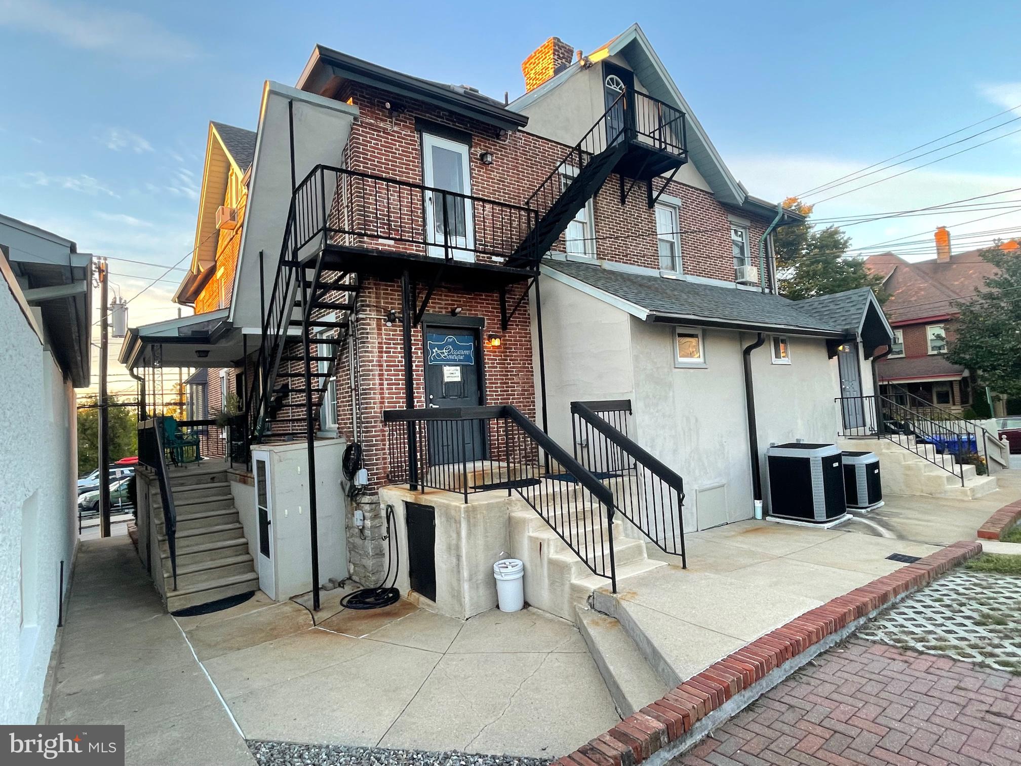 PARKVIEW - Commercial Sale