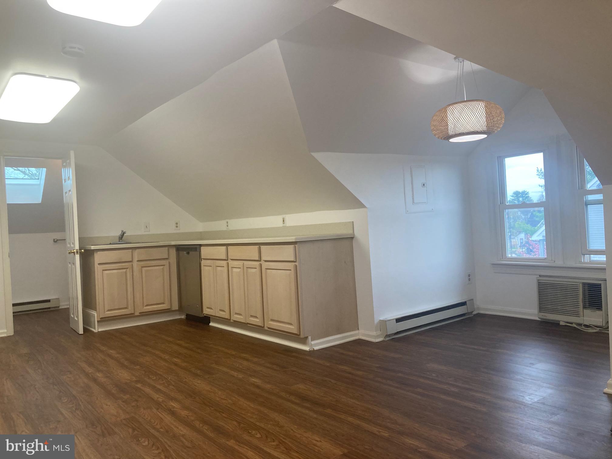 PARKVIEW - Commercial Sale