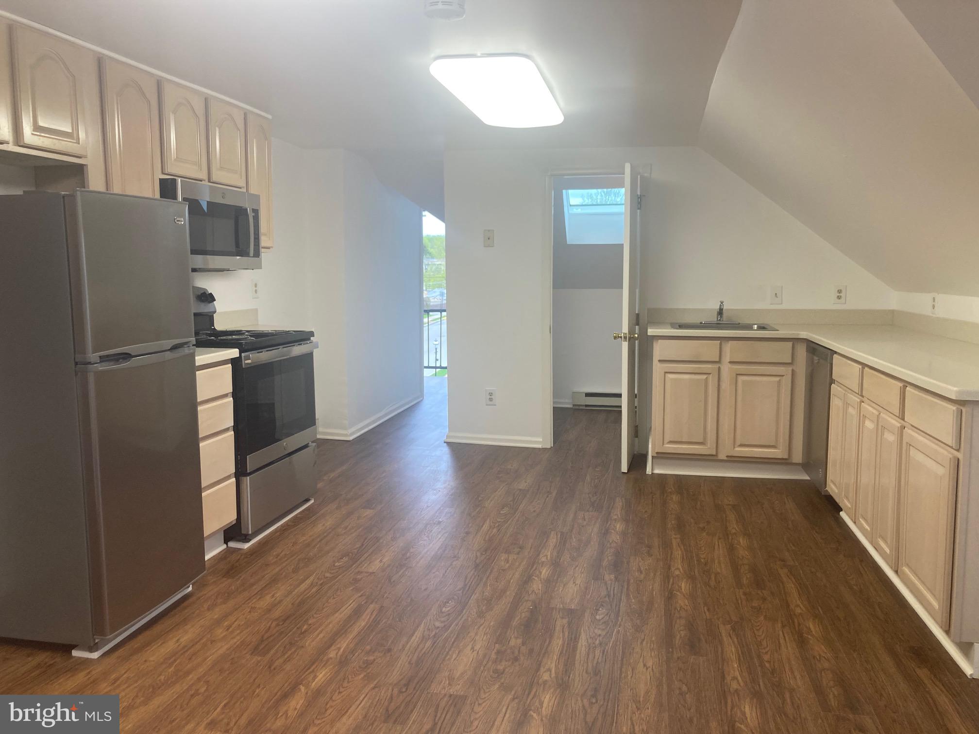 PARKVIEW - Commercial Sale